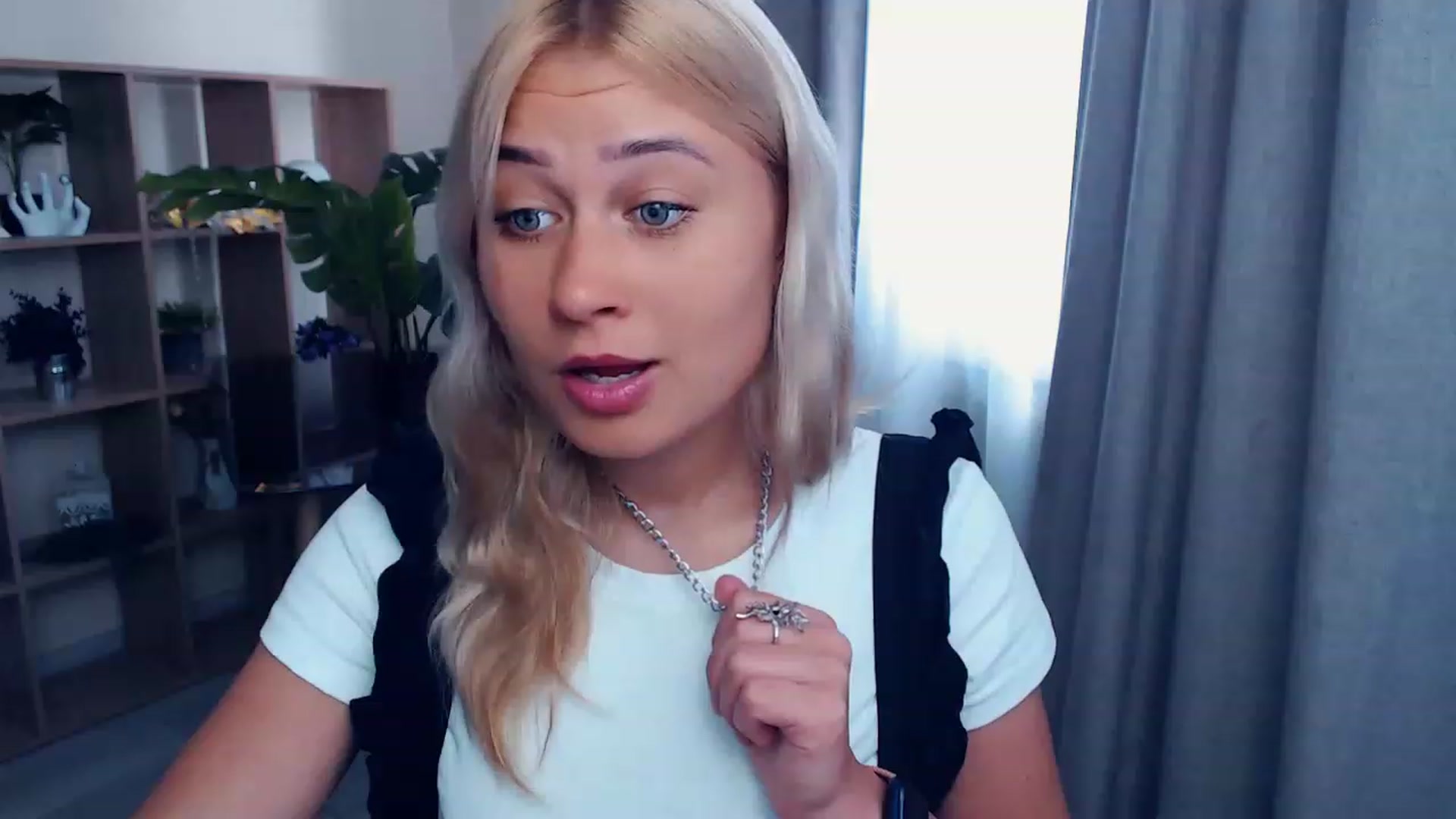 Gallery image thumbnail from Kukla_kolduna's myfreecams stream on, 07/24/2023, 14:38 image 8 of 20