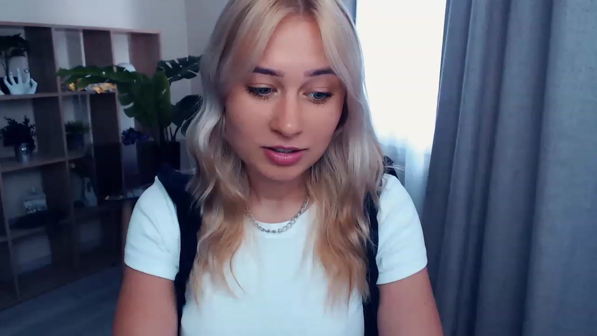Gallery image thumbnail from Kukla_kolduna's myfreecams stream on, 07/24/2023, 14:38 image 1 of 20