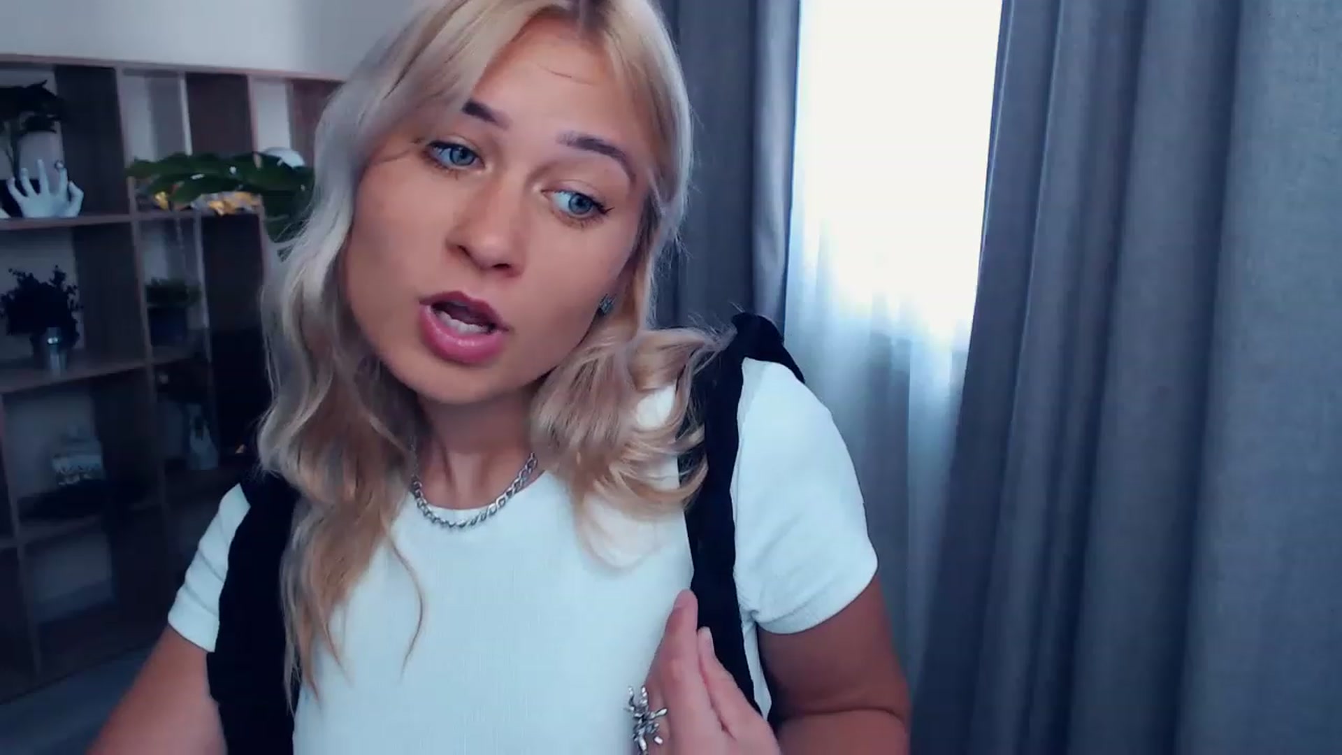 Gallery image thumbnail from Kukla_kolduna's myfreecams stream on, 07/24/2023, 14:38 image 6 of 20