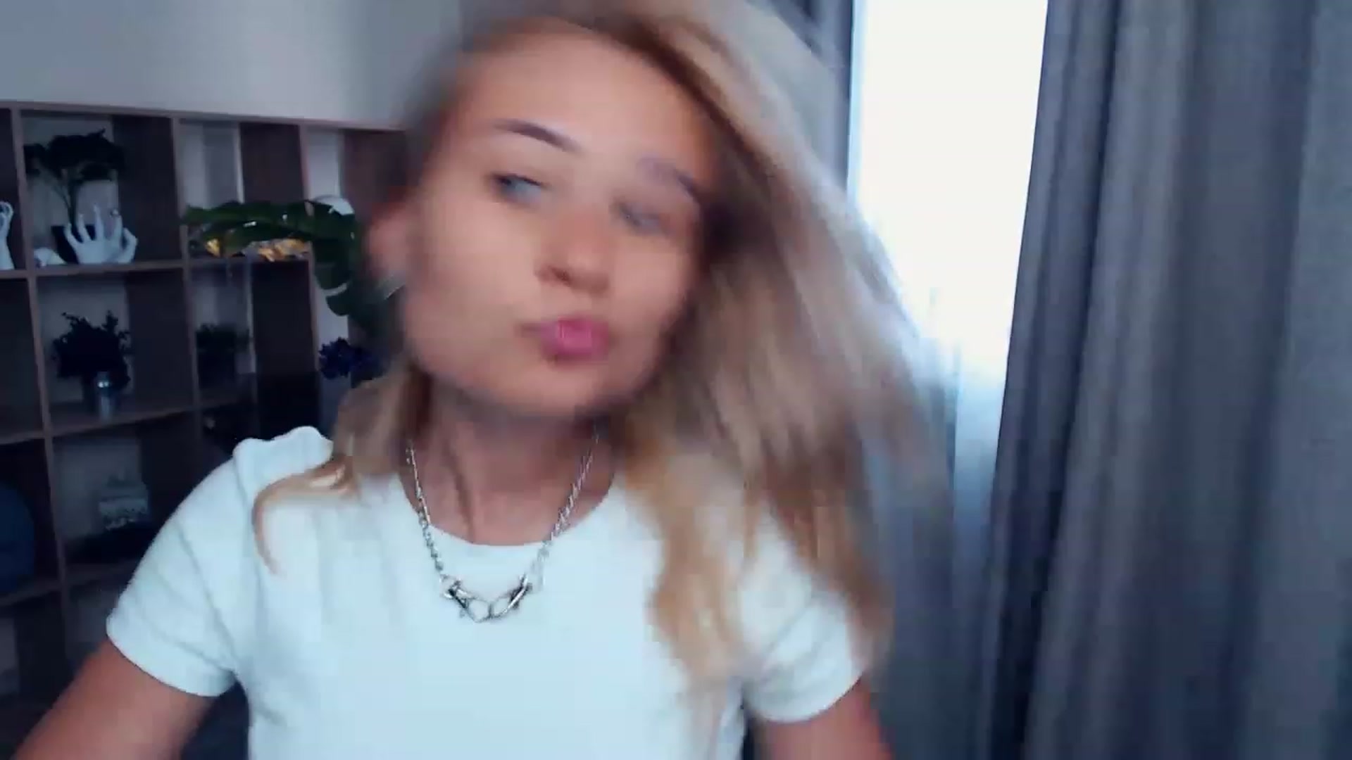 Gallery image thumbnail from Kukla_kolduna's myfreecams stream on, 07/24/2023, 16:12 image 1 of 20
