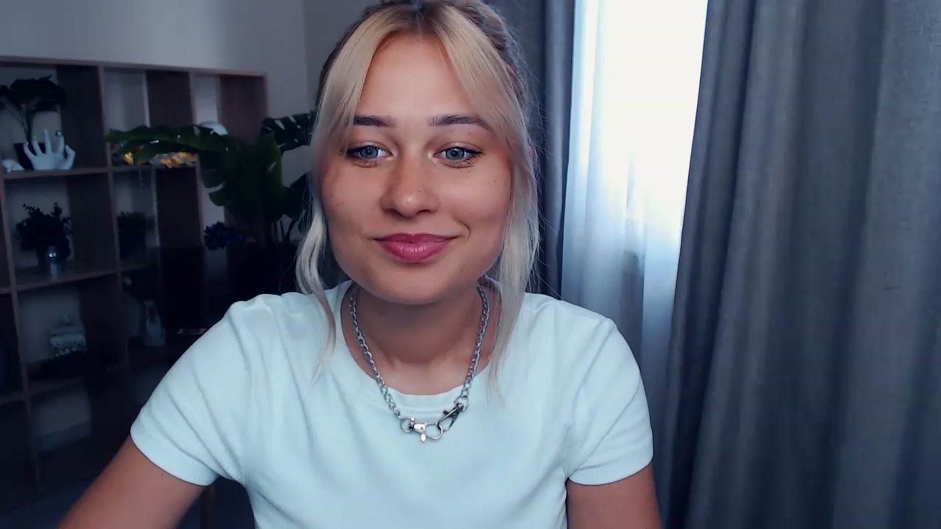 Gallery image thumbnail from Kukla_kolduna's myfreecams stream on, 07/24/2023, 16:12 image 11 of 20