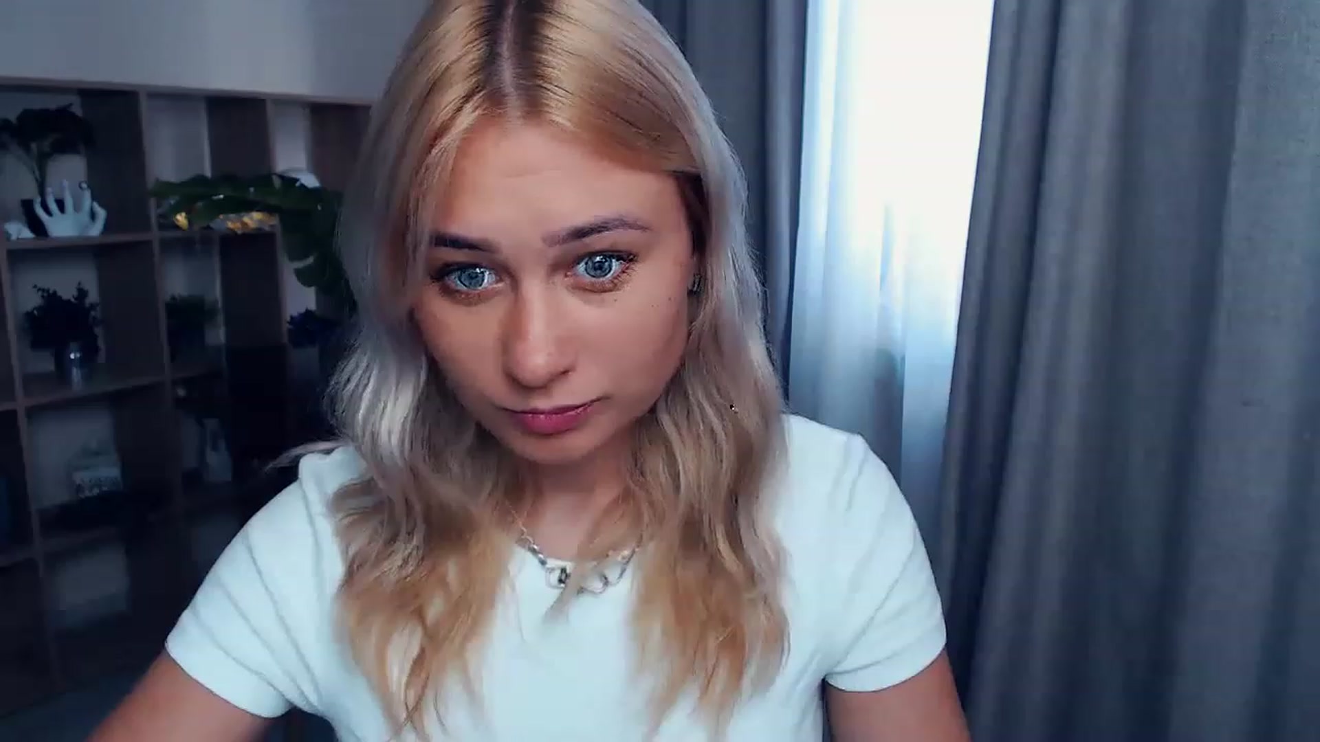 Gallery image thumbnail from Kukla_kolduna's myfreecams stream on, 07/24/2023, 16:12 image 17 of 20