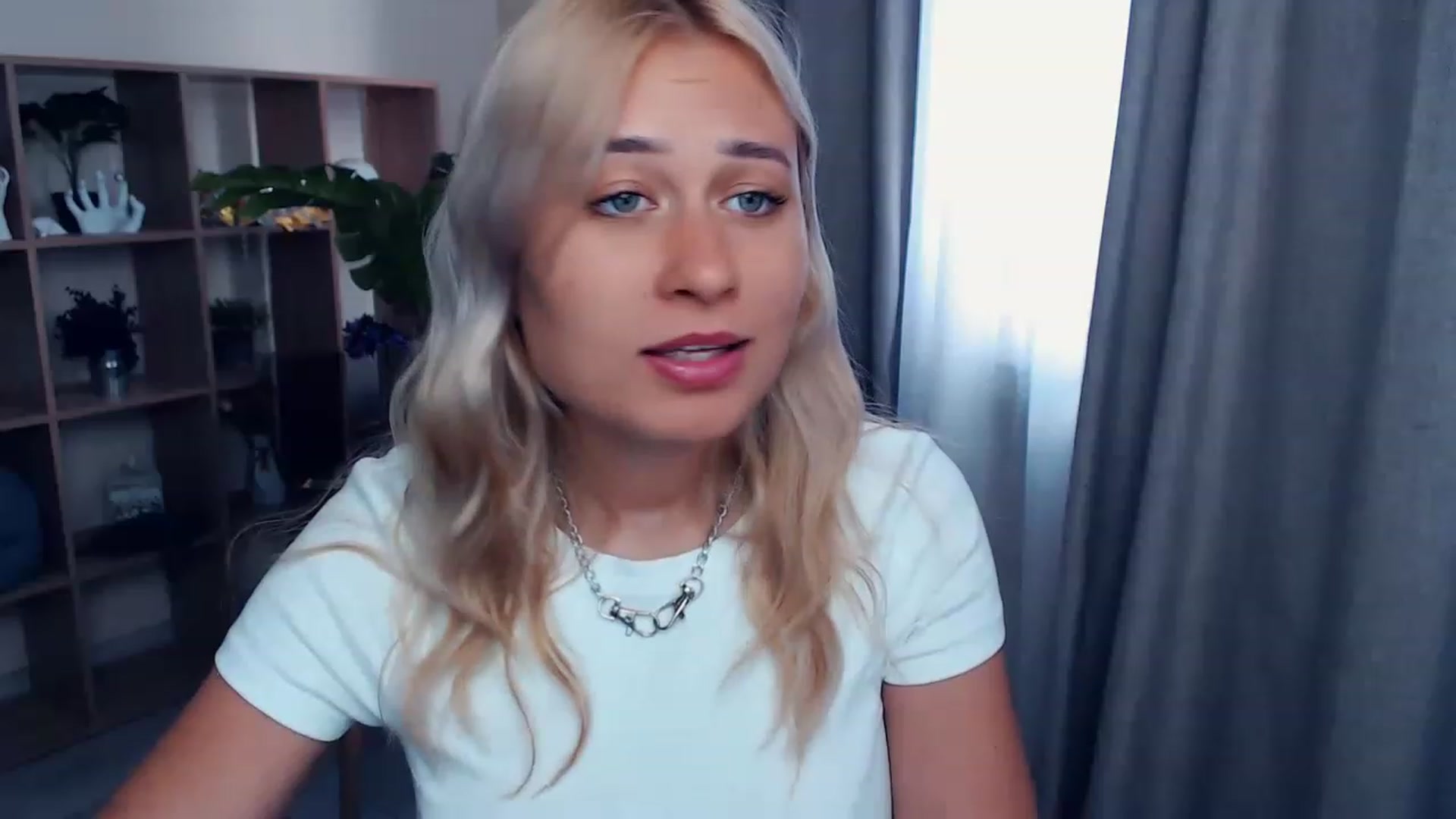 Gallery image thumbnail from Kukla_kolduna's myfreecams stream on, 07/24/2023, 16:12 image 2 of 20
