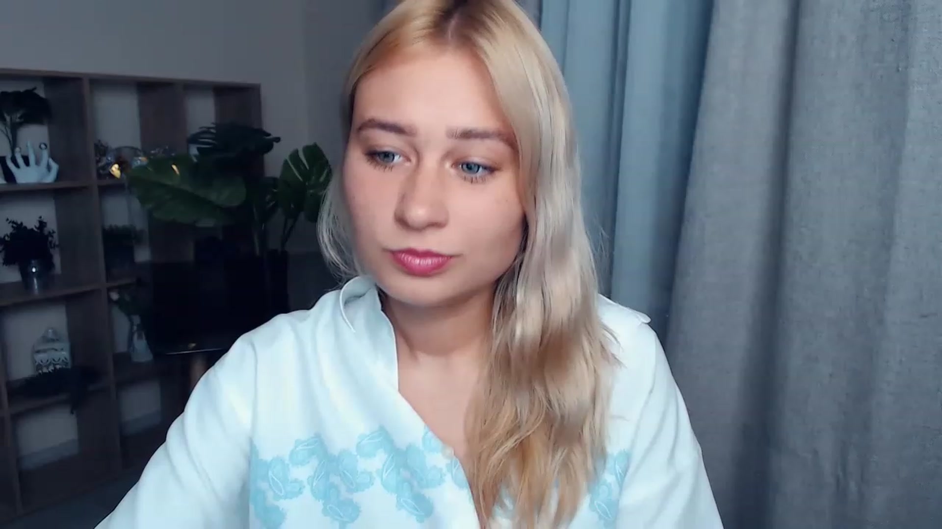 Gallery image thumbnail from Kukla_kolduna's myfreecams stream on, 07/27/2023, 18:40 image 8 of 20