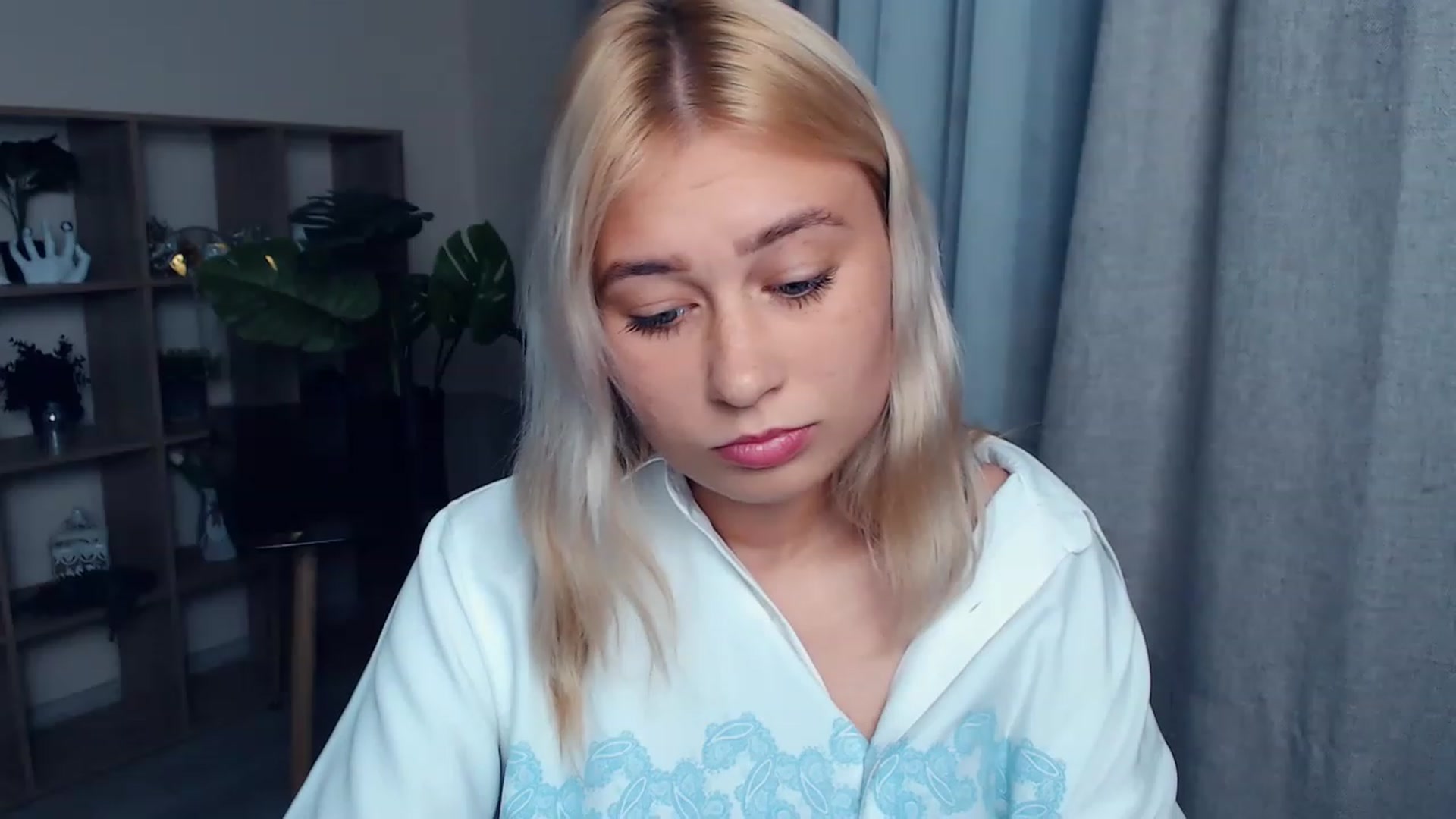 Gallery image thumbnail from Kukla_kolduna's myfreecams stream on, 07/27/2023, 18:40 image 3 of 20