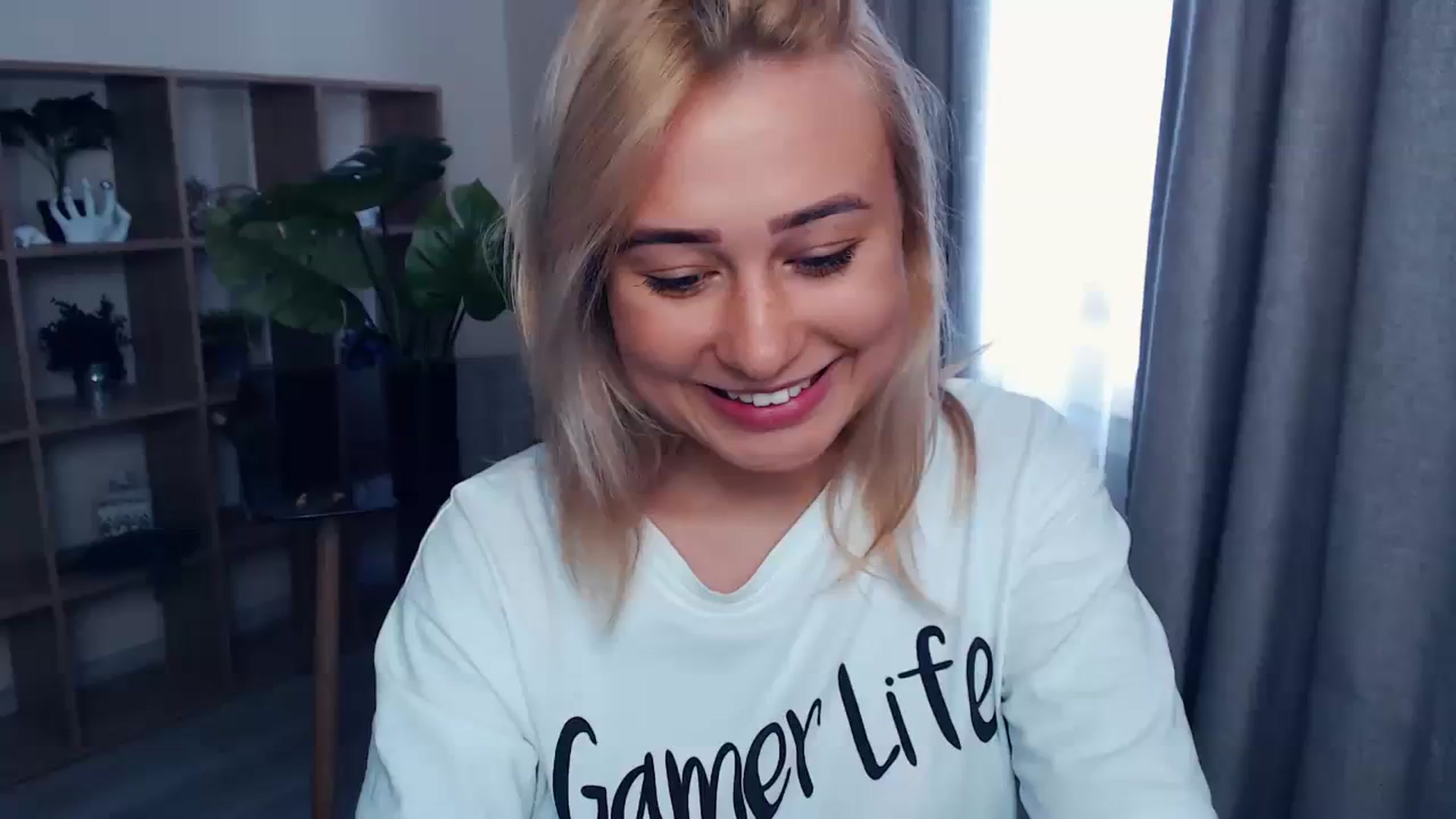 Gallery image thumbnail from Kukla_kolduna's myfreecams stream on, 07/29/2023, 10:42 image 7 of 20