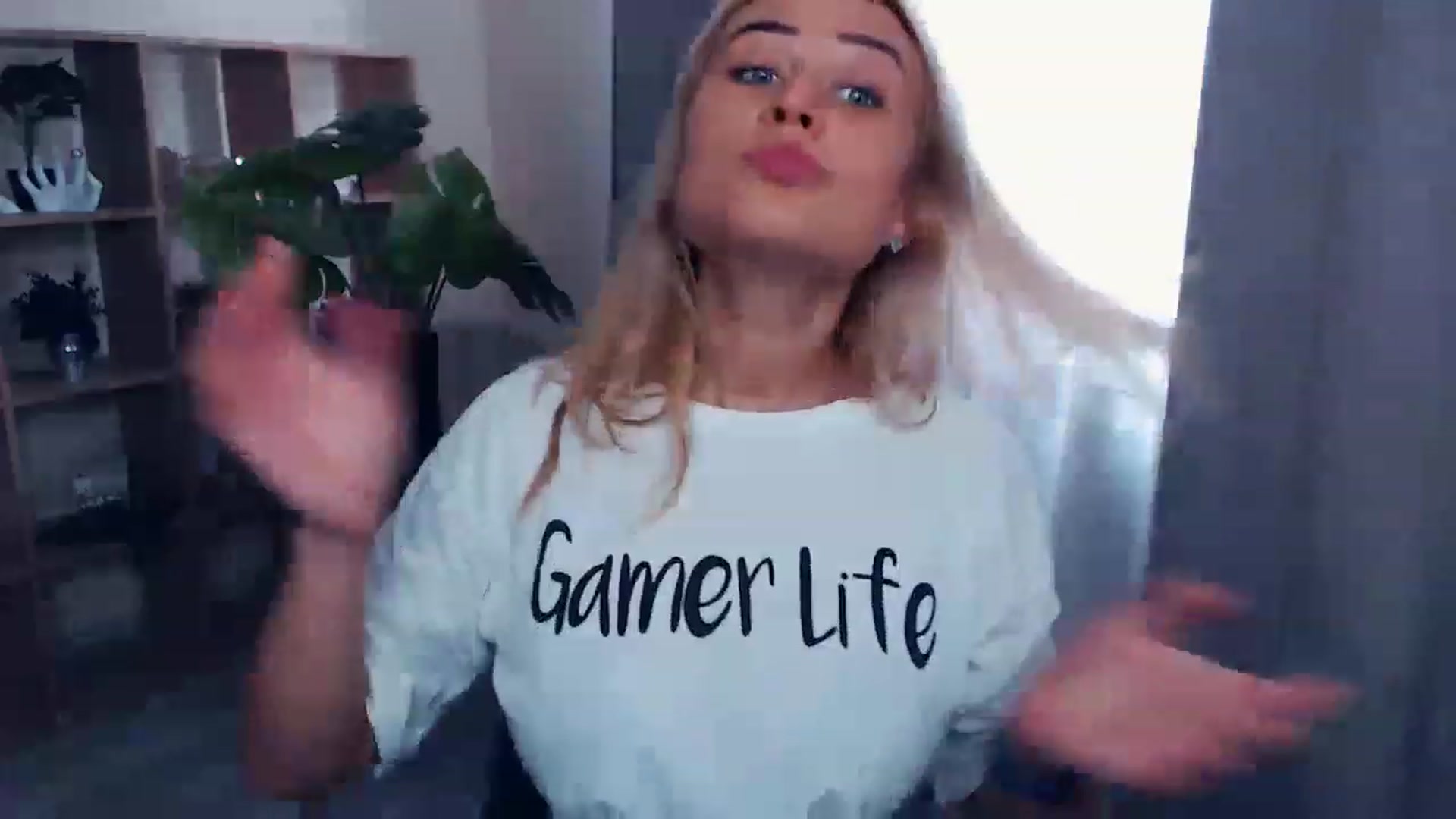 Gallery image thumbnail from Kukla_kolduna's myfreecams stream on, 07/29/2023, 13:16 image 10 of 20