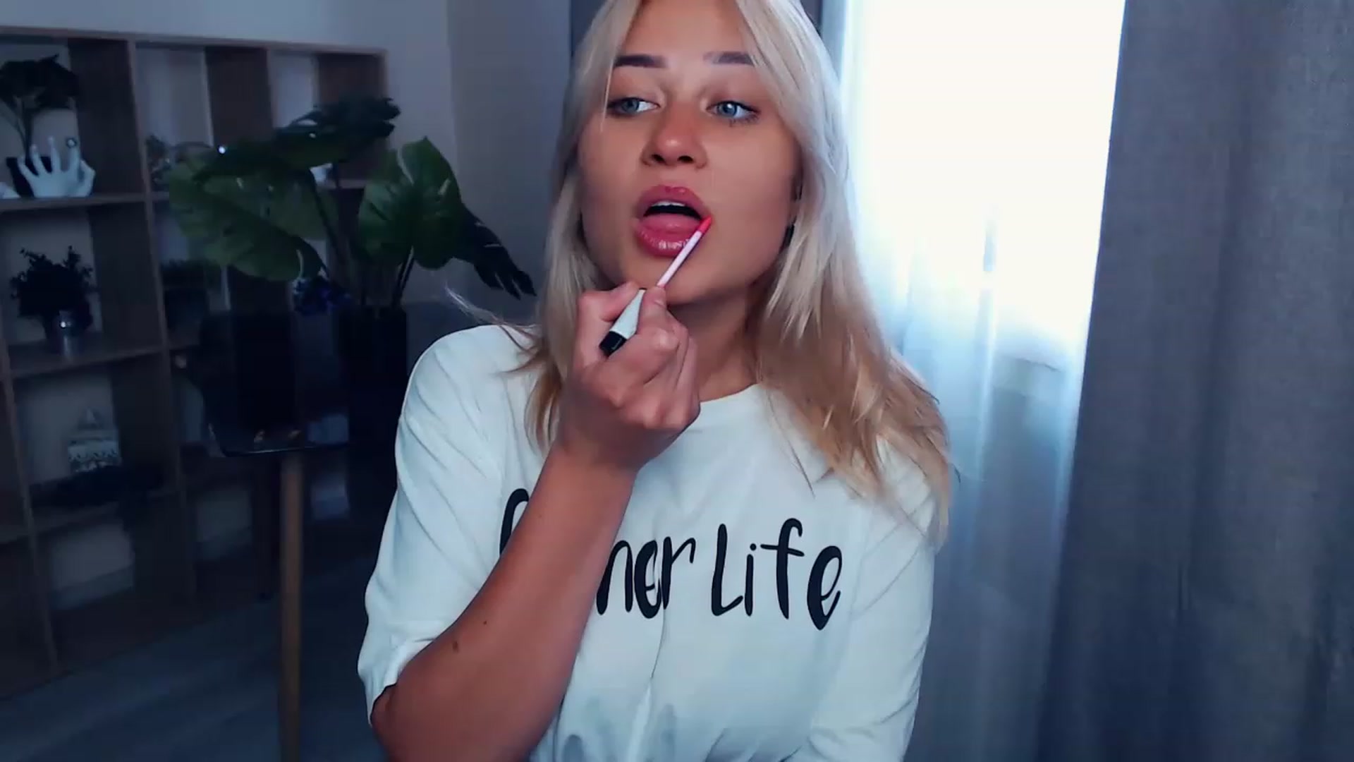 Gallery image thumbnail from Kukla_kolduna's myfreecams stream on, 07/29/2023, 13:16 image 16 of 20