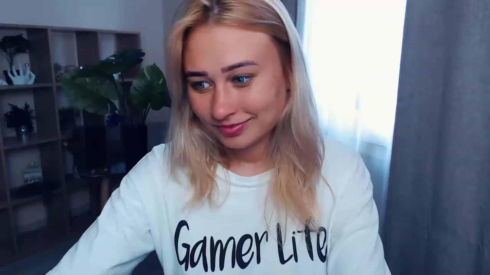 Gallery image thumbnail from Kukla_kolduna's myfreecams stream on, 07/29/2023, 13:16 image 18 of 20