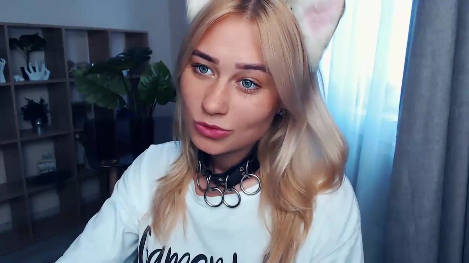Gallery image thumbnail from Kukla_kolduna's myfreecams stream on, 07/29/2023, 15:30 image 18 of 20
