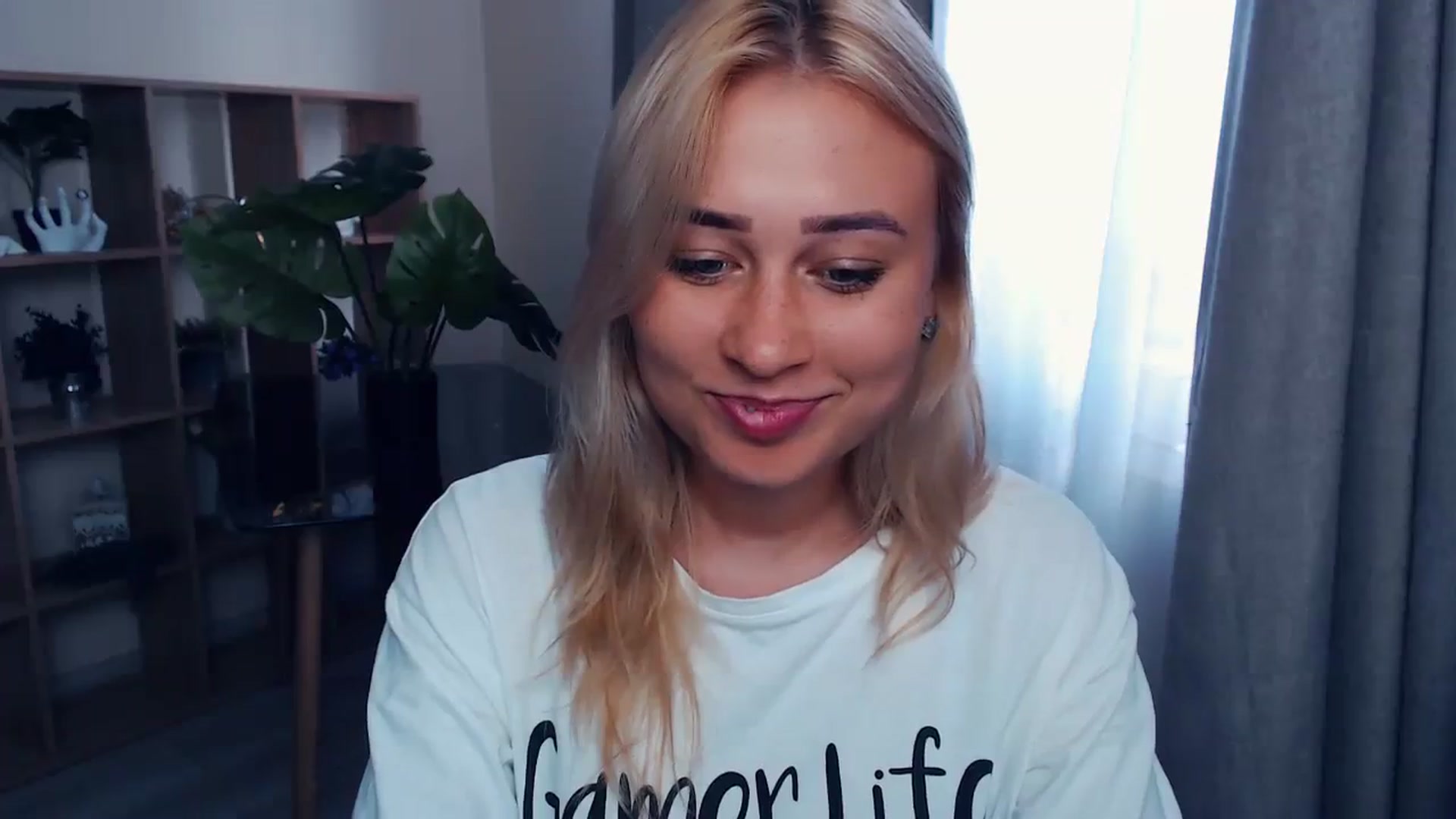 Gallery image thumbnail from Kukla_kolduna's myfreecams stream on, 07/29/2023, 15:30 image 9 of 20