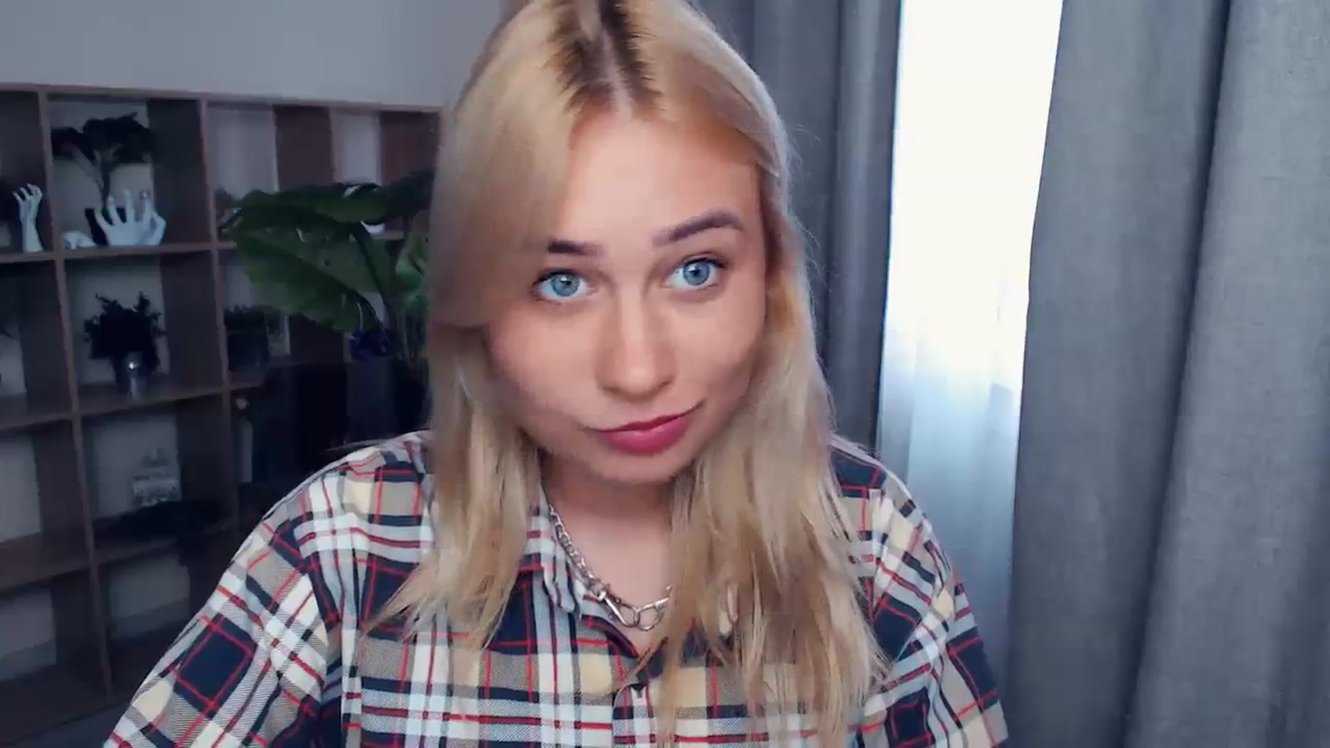 Gallery image thumbnail from Kukla_kolduna's myfreecams stream on, 07/30/2023, 13:13 image 13 of 20