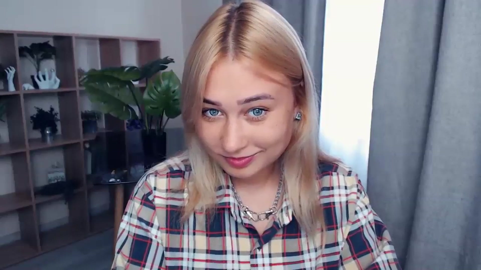 Gallery image thumbnail from Kukla_kolduna's myfreecams stream on, 07/30/2023, 13:13 image 2 of 20