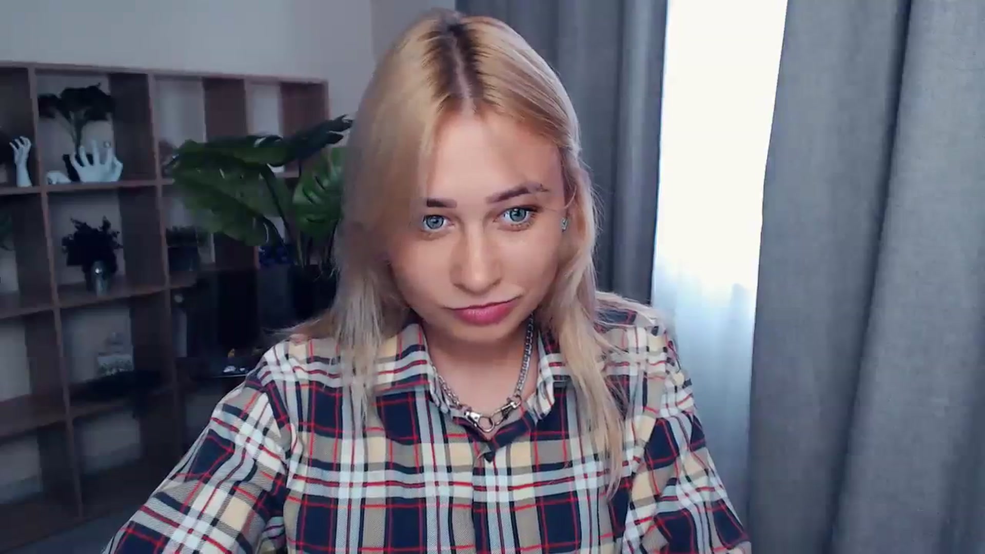 Gallery image thumbnail from Kukla_kolduna's myfreecams stream on, 07/30/2023, 13:13 image 8 of 20