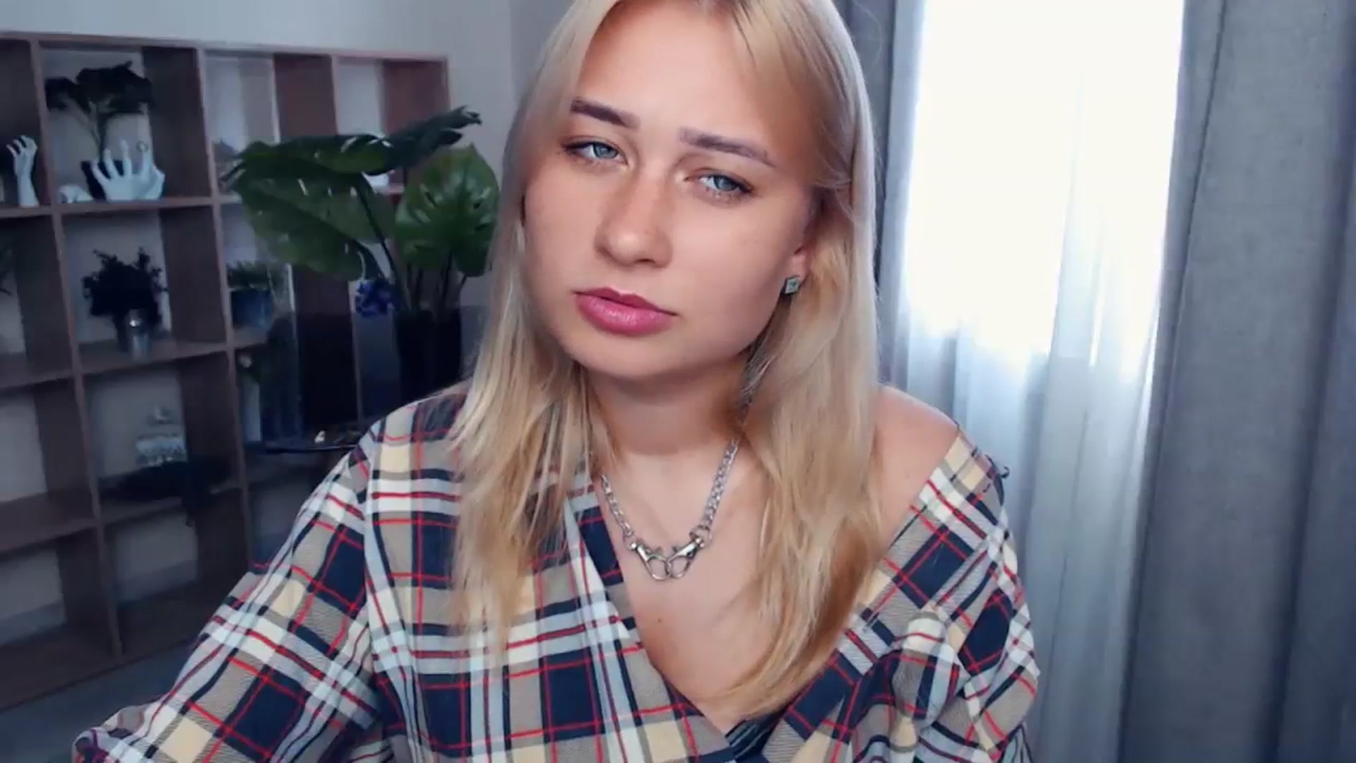Gallery image thumbnail from Kukla_kolduna's myfreecams stream on, 07/30/2023, 15:53 image 7 of 20