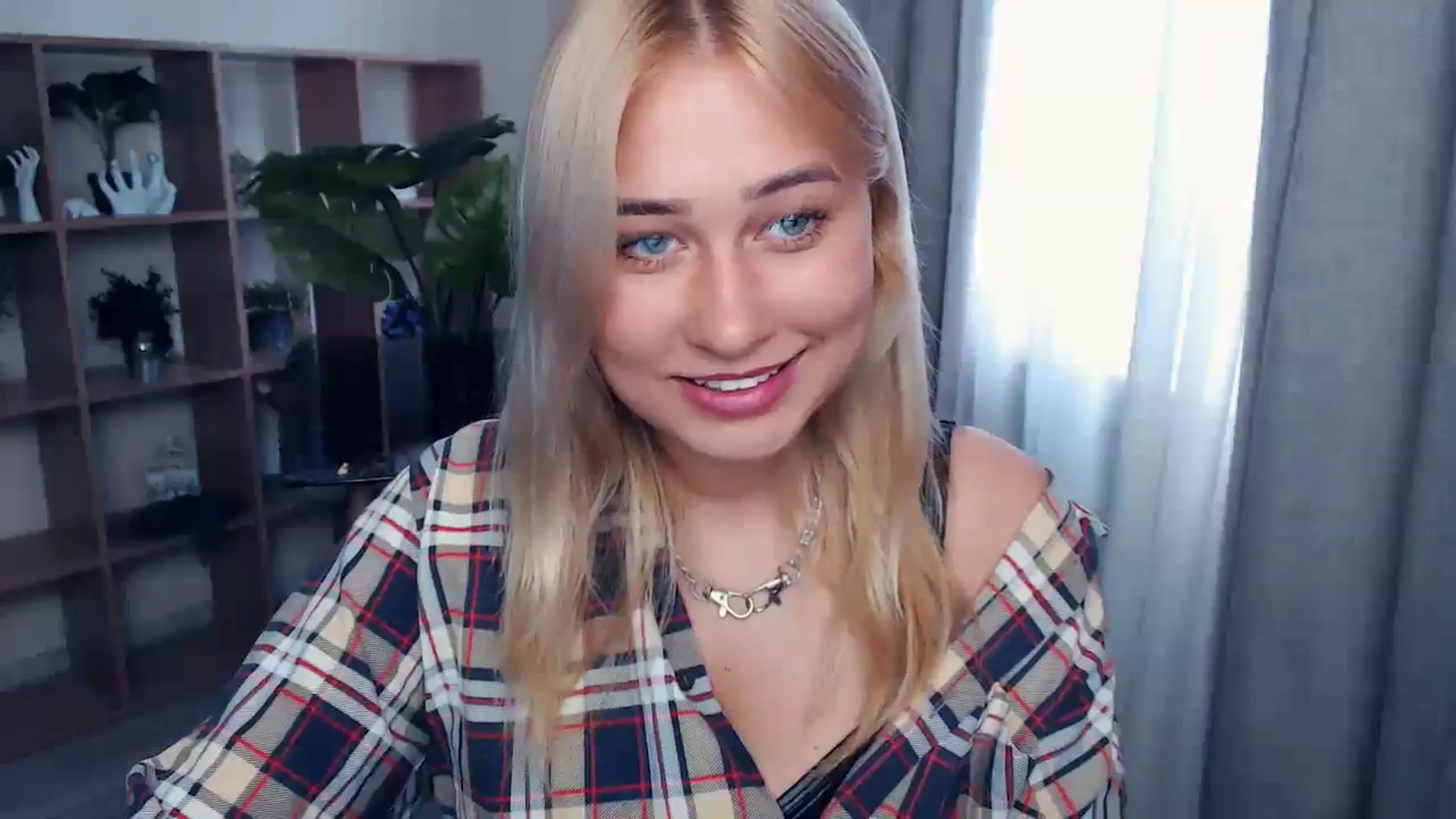Gallery image thumbnail from Kukla_kolduna's myfreecams stream on, 07/30/2023, 15:53 image 18 of 20