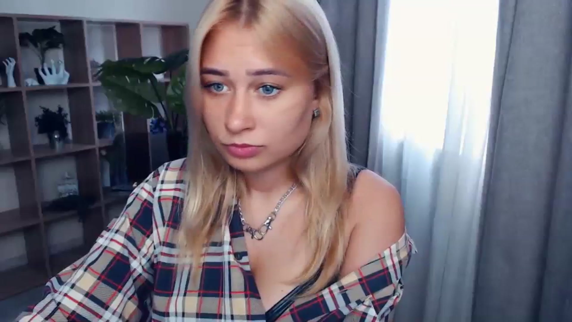 Gallery image thumbnail from Kukla_kolduna's myfreecams stream on, 07/30/2023, 15:53 image 12 of 20