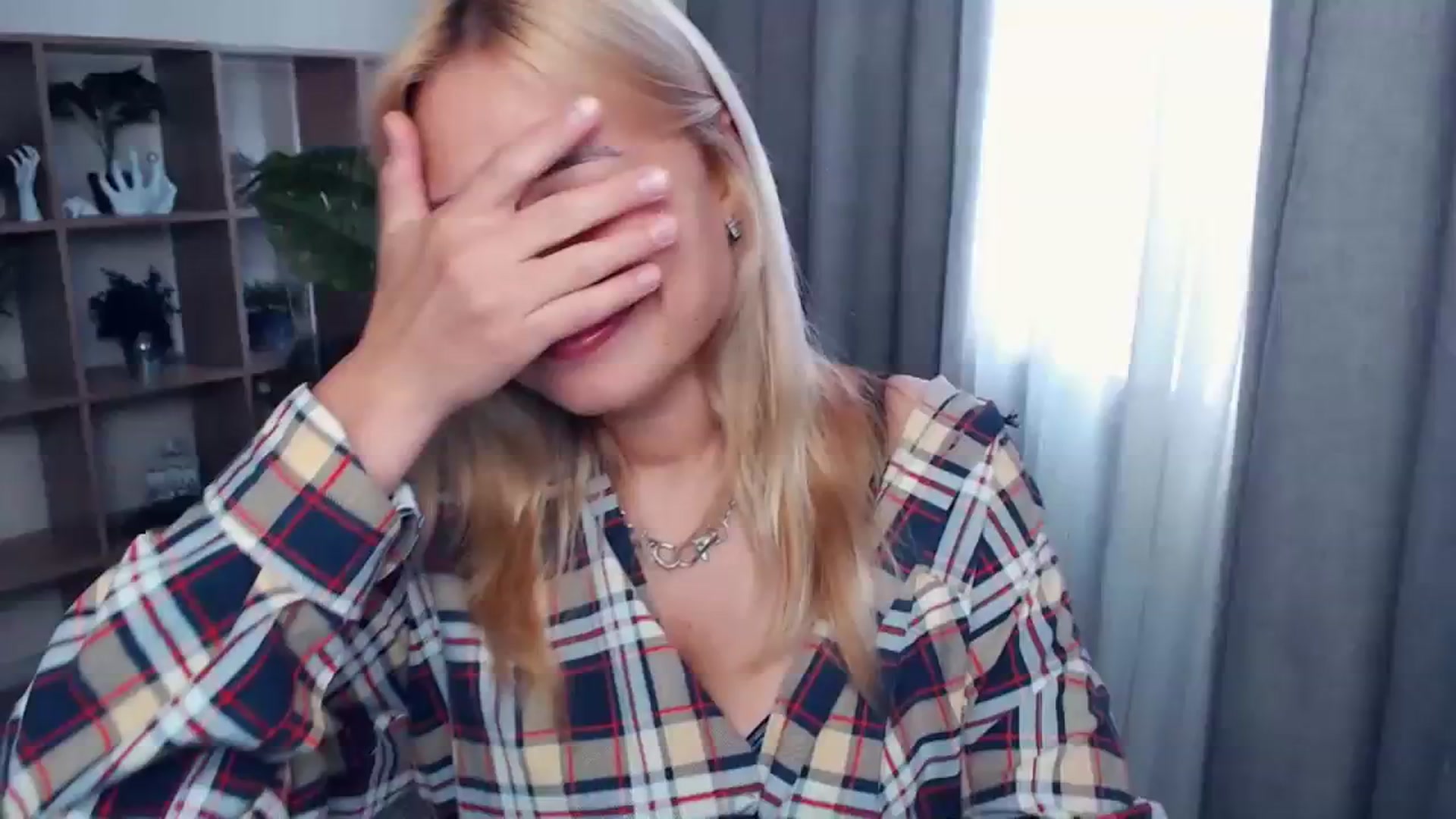 Gallery image thumbnail from Kukla_kolduna's myfreecams stream on, 07/30/2023, 15:53 image 1 of 20
