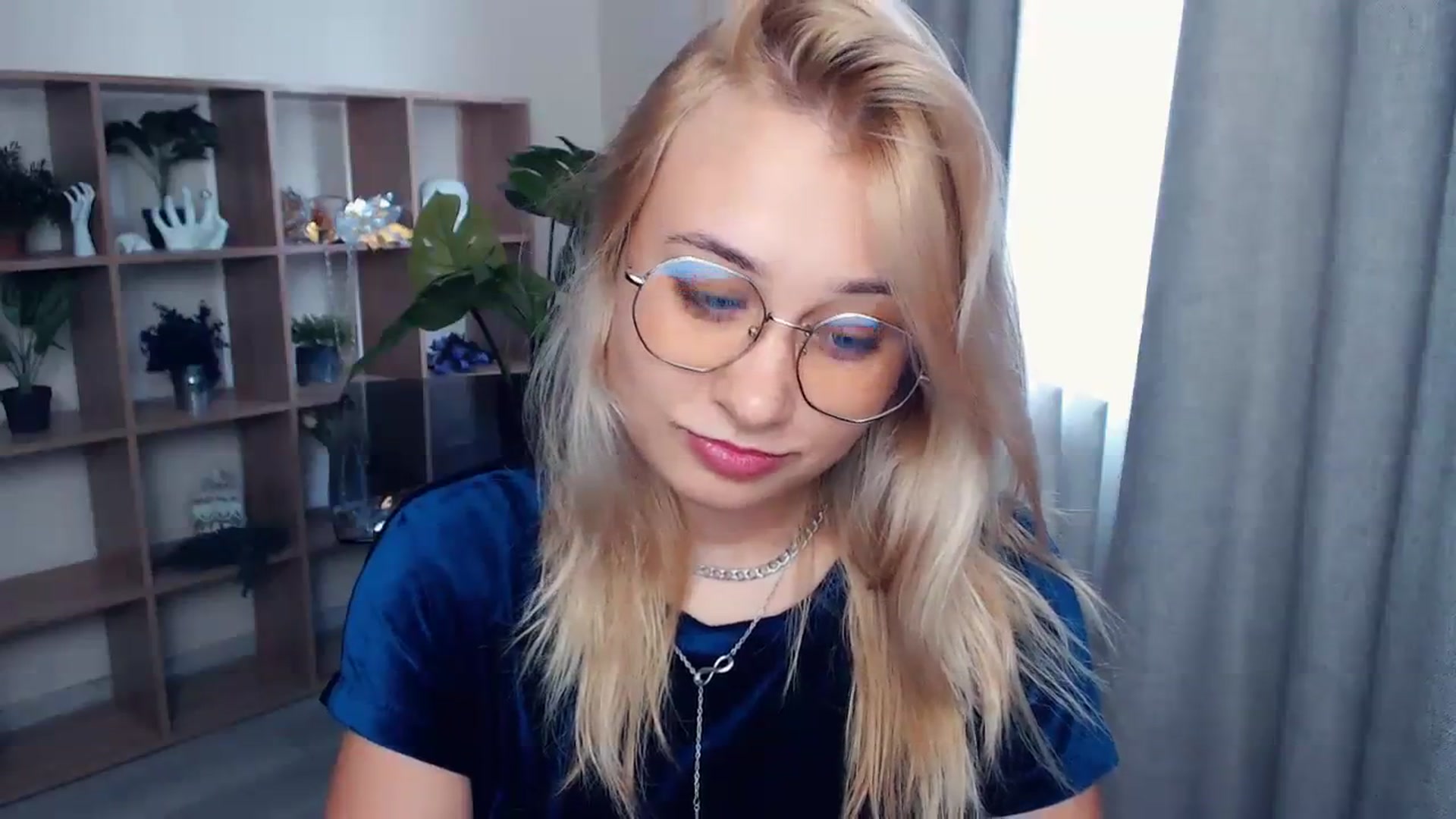 Gallery image thumbnail from Kukla_kolduna's myfreecams stream on, 07/31/2023, 13:30 image 6 of 20