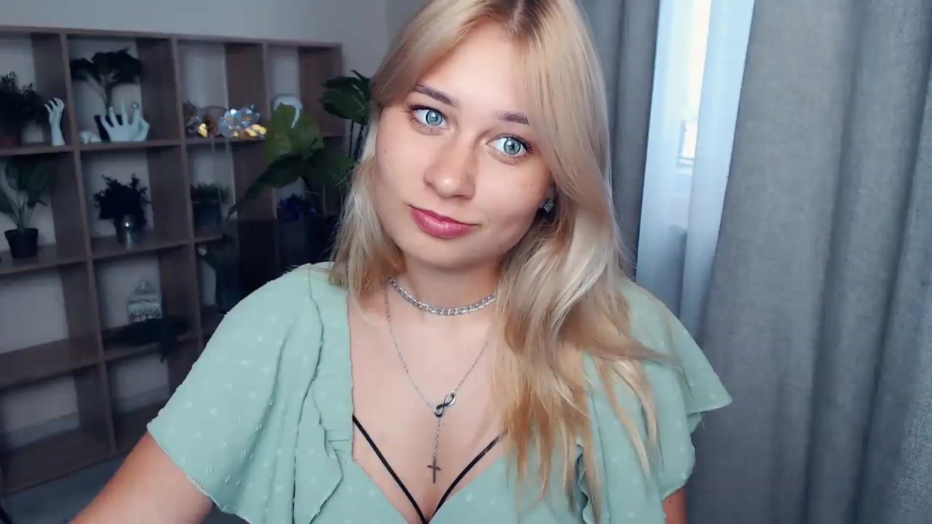 Gallery image thumbnail from Kukla_kolduna's myfreecams stream on, 07/31/2023, 17:25 image 13 of 20