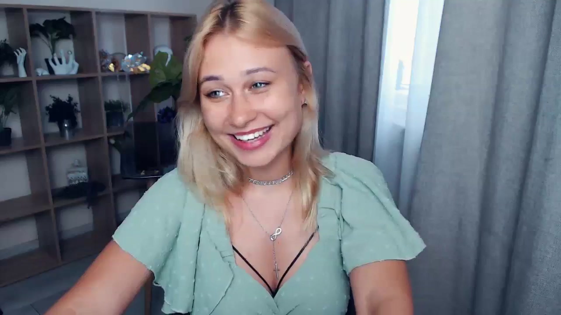 Gallery image thumbnail from Kukla_kolduna's myfreecams stream on, 07/31/2023, 17:25 image 4 of 20