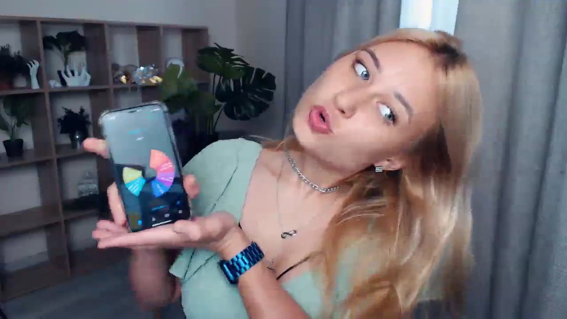 Gallery image thumbnail from Kukla_kolduna's myfreecams stream on, 07/31/2023, 17:25 image 12 of 20