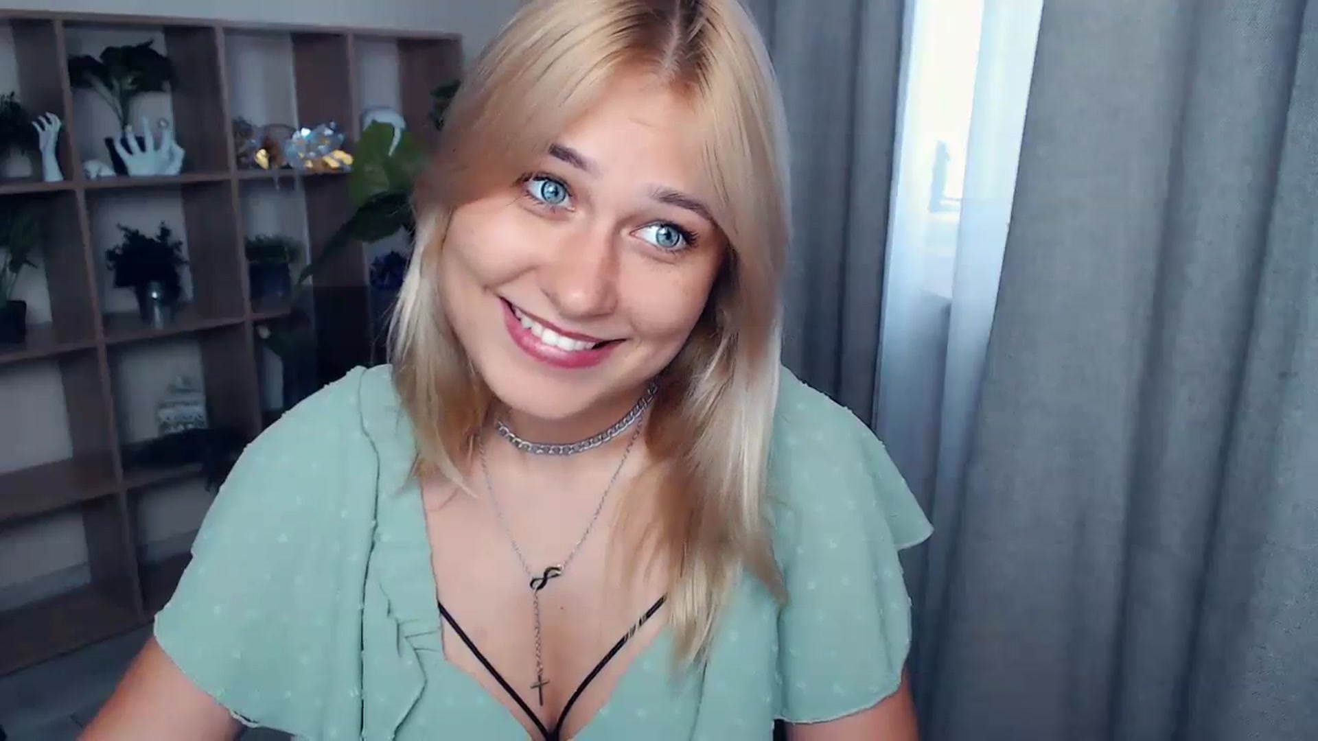 Gallery image thumbnail from Kukla_kolduna's myfreecams stream on, 07/31/2023, 17:25 image 3 of 20
