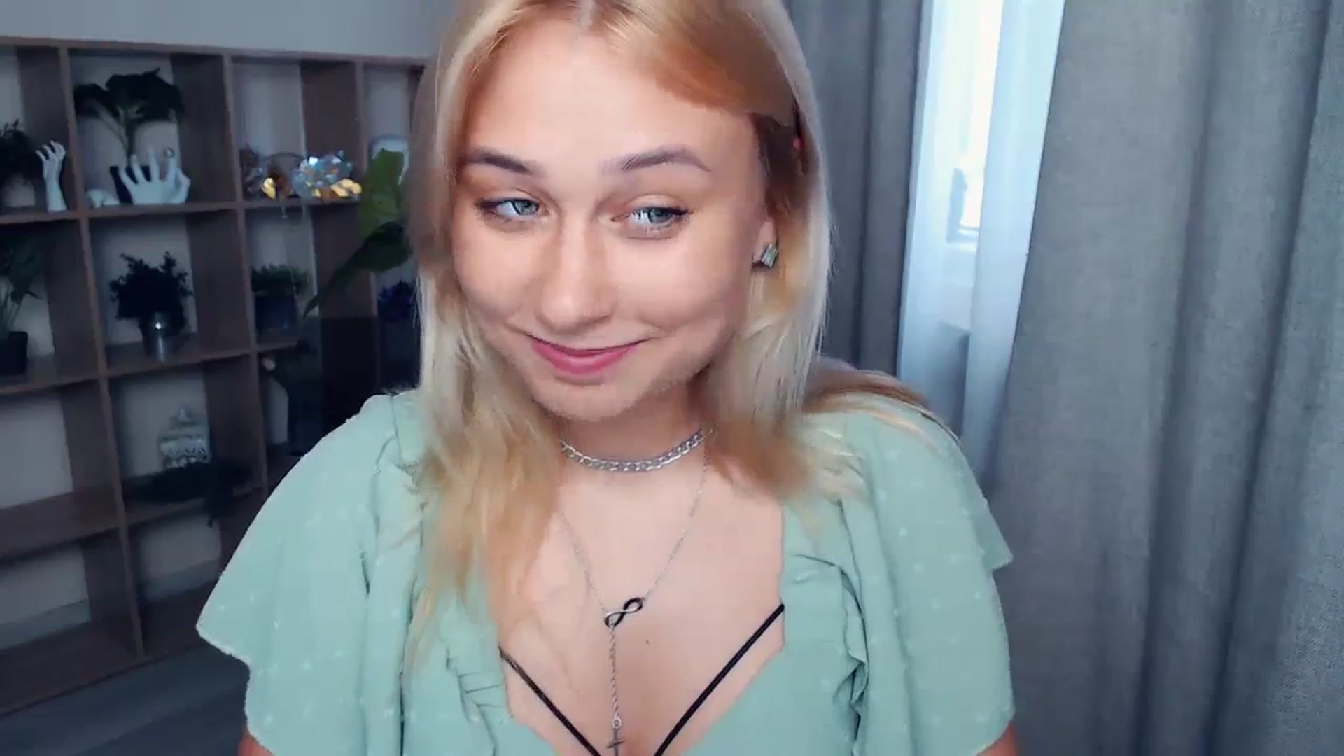 Gallery image thumbnail from Kukla_kolduna's myfreecams stream on, 07/31/2023, 17:25 image 6 of 20