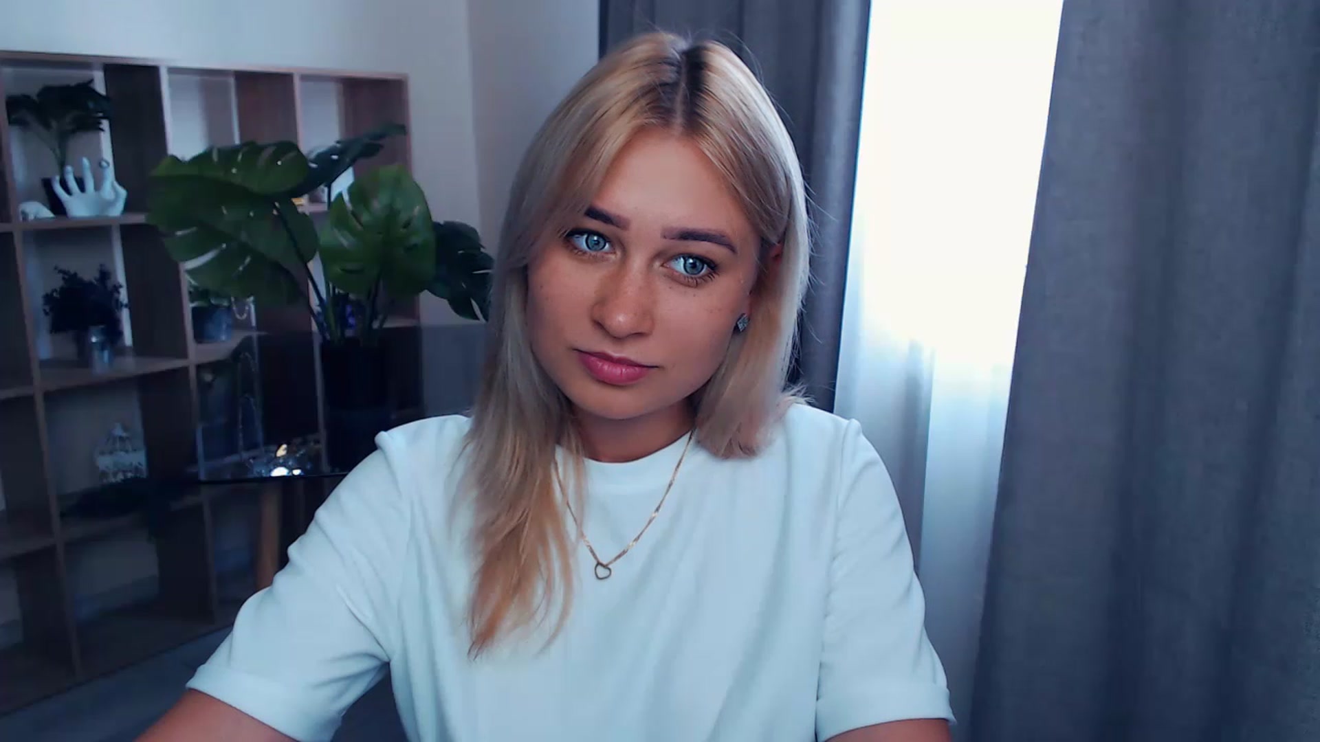 Gallery image thumbnail from Kukla_kolduna's myfreecams stream on, 08/03/2023, 10:17 image 20 of 20