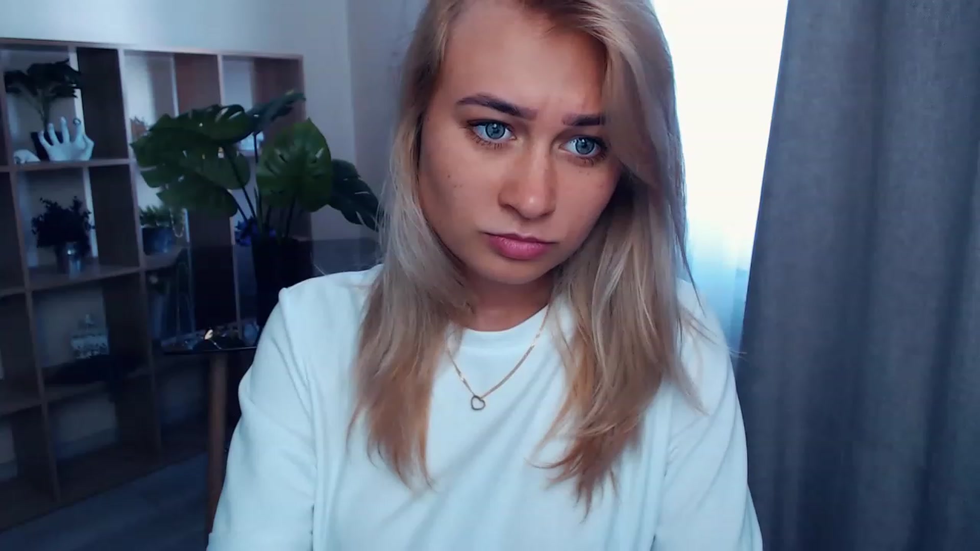 Gallery image thumbnail from Kukla_kolduna's myfreecams stream on, 08/03/2023, 11:14 image 14 of 20