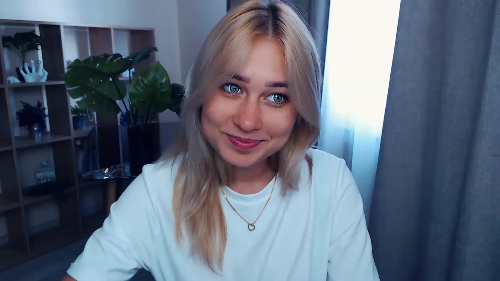 Gallery image thumbnail from Kukla_kolduna's myfreecams stream on, 08/03/2023, 11:14 image 11 of 20