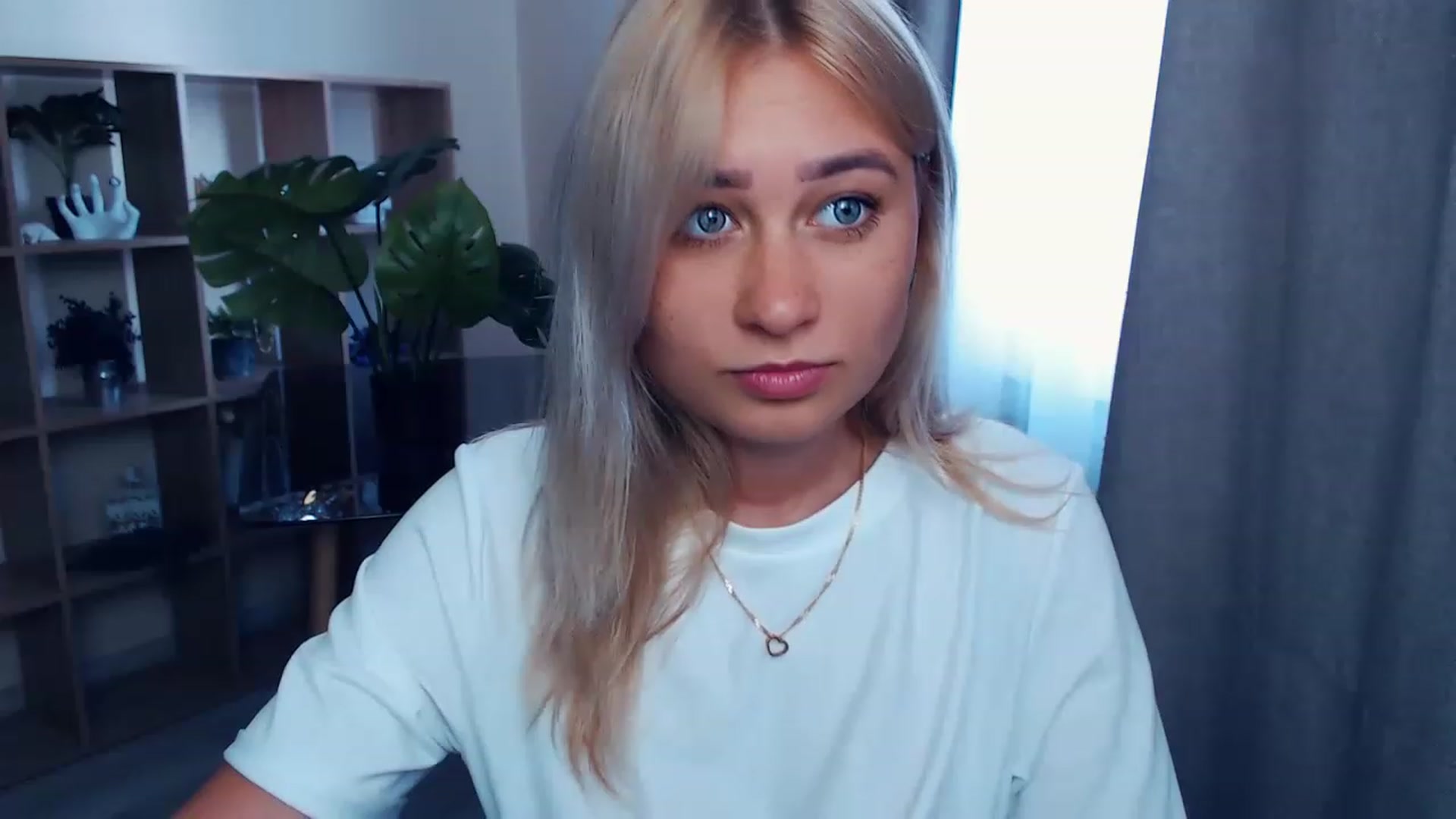 Gallery image thumbnail from Kukla_kolduna's myfreecams stream on, 08/03/2023, 11:14 image 6 of 20