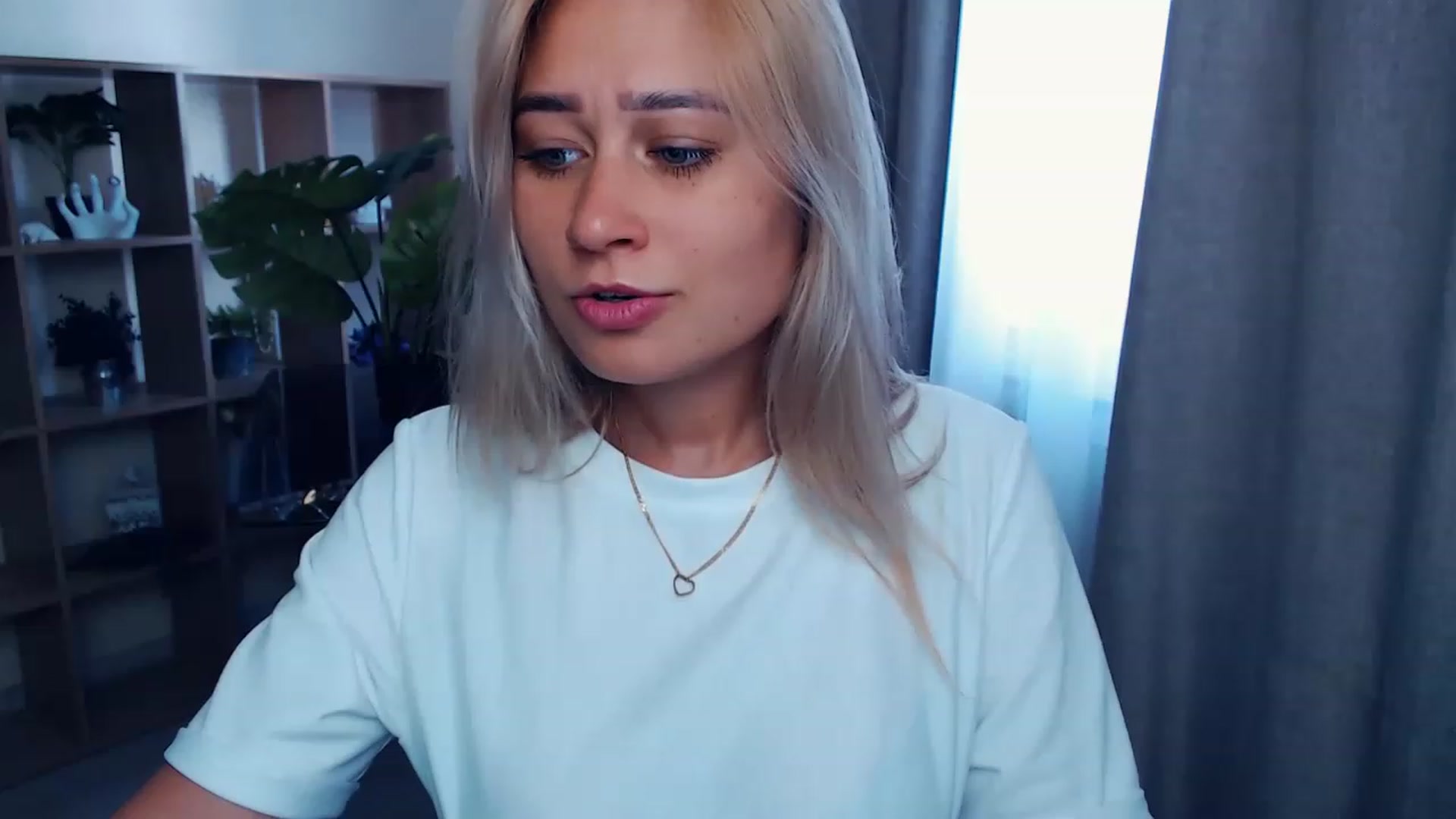 Gallery image thumbnail from Kukla_kolduna's myfreecams stream on, 08/03/2023, 11:14 image 13 of 20