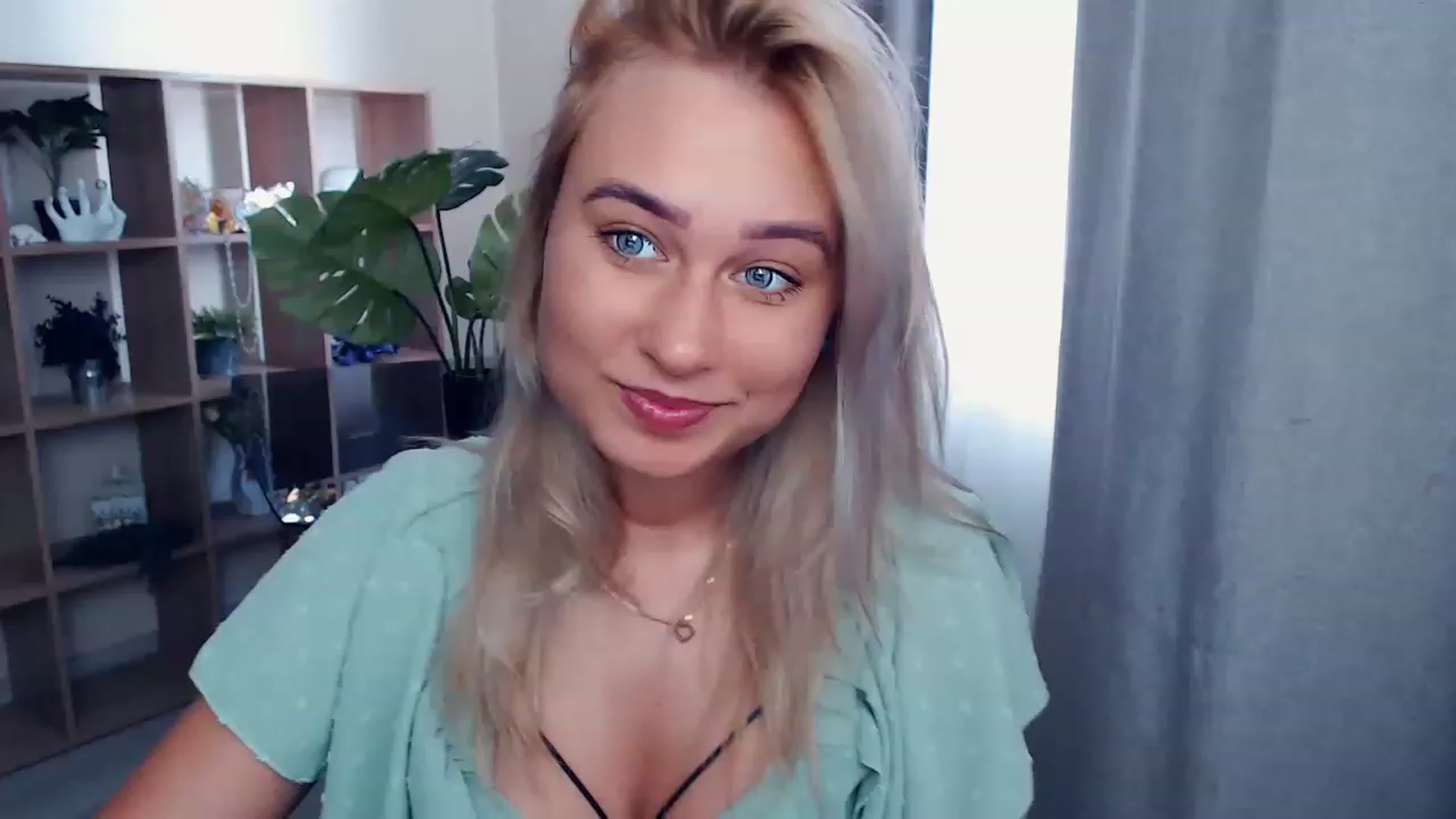 Gallery image thumbnail from Kukla_kolduna's myfreecams stream on, 08/12/2023, 13:49 image 12 of 20