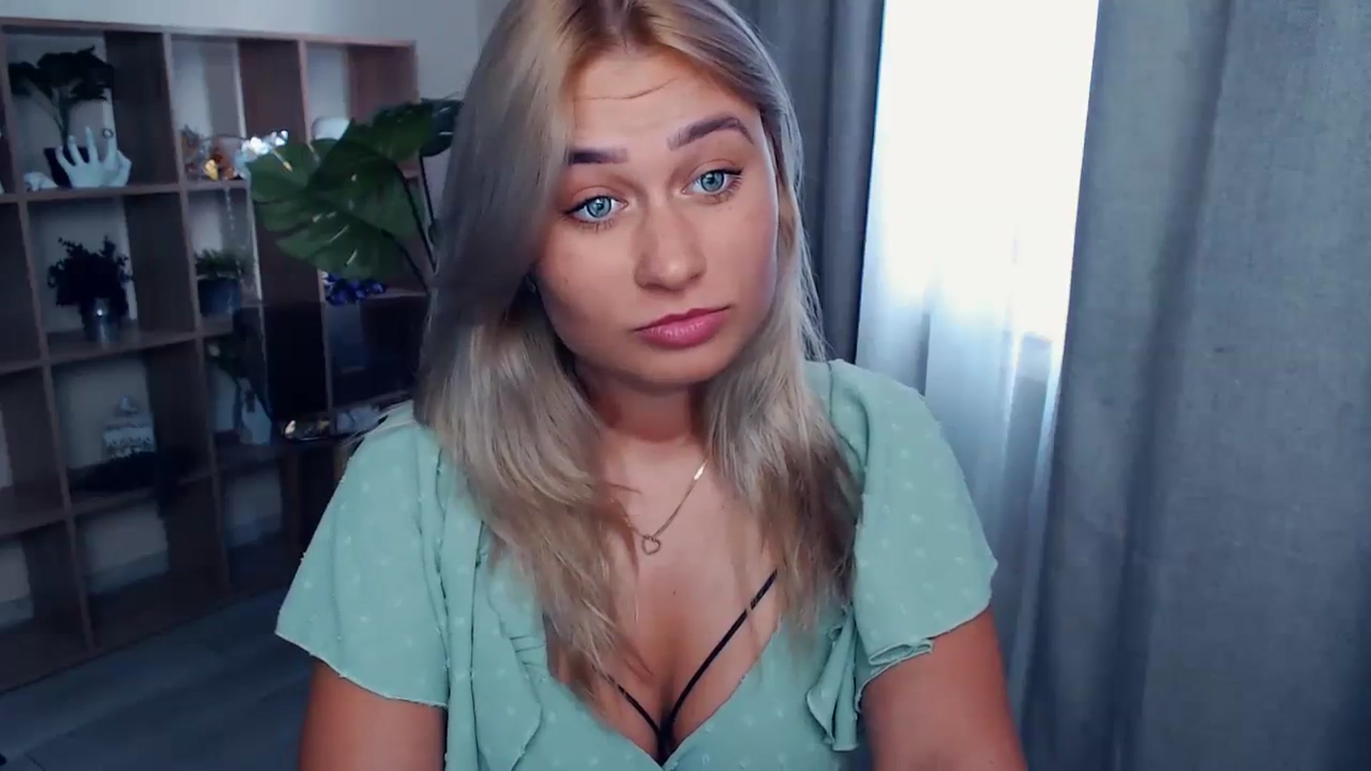 Gallery image thumbnail from Kukla_kolduna's myfreecams stream on, 08/12/2023, 16:36 image 13 of 20