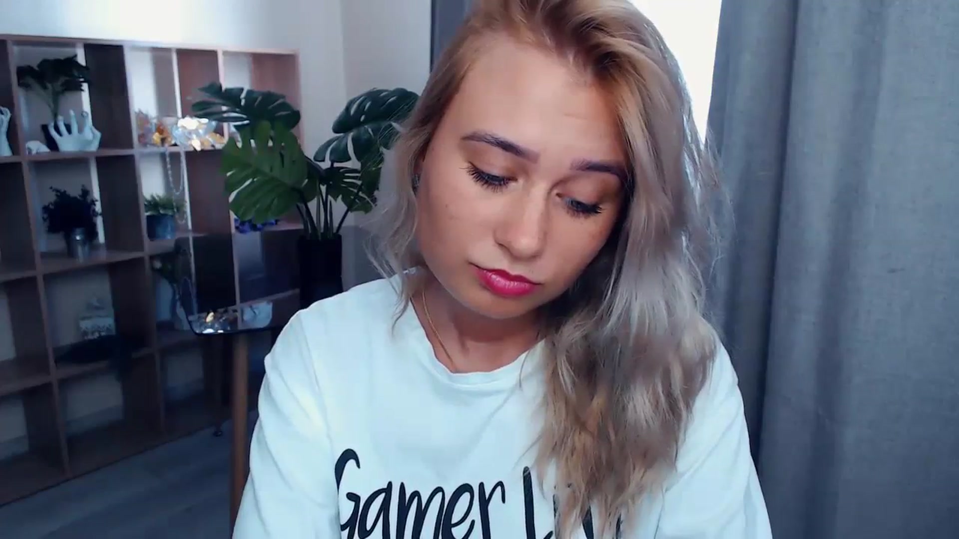 Gallery image thumbnail from Kukla_kolduna's myfreecams stream on, 08/13/2023, 13:07 image 17 of 20