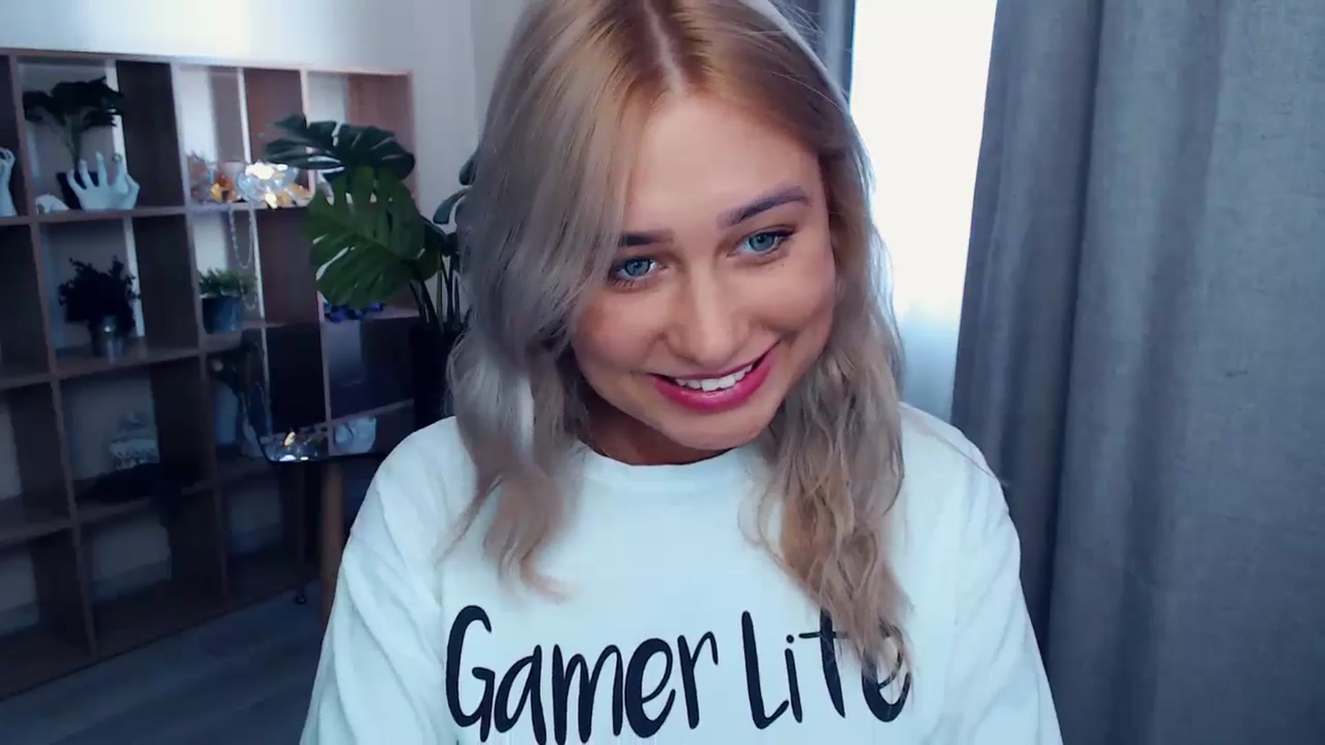 Gallery image thumbnail from Kukla_kolduna's myfreecams stream on, 08/13/2023, 13:07 image 20 of 20