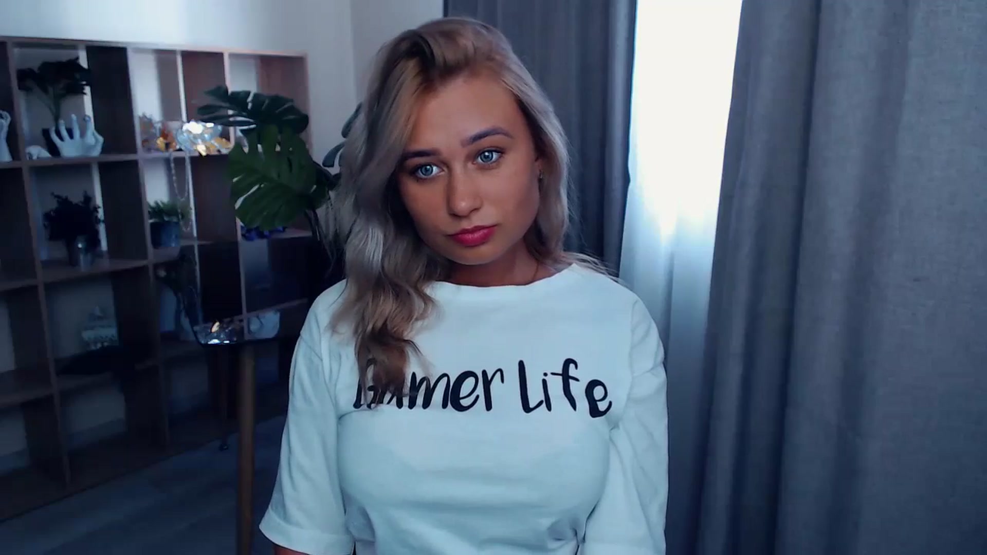 Gallery image thumbnail from Kukla_kolduna's myfreecams stream on, 08/13/2023, 13:07 image 10 of 20