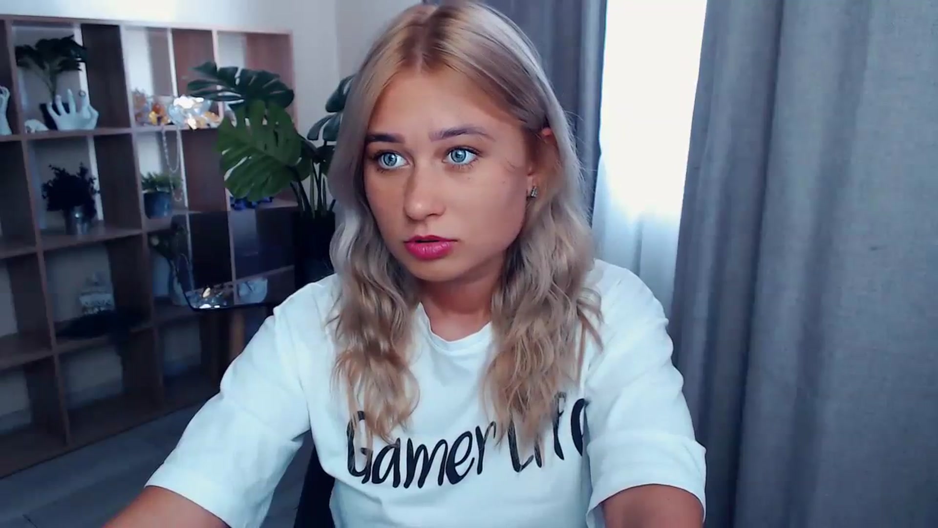 Gallery image thumbnail from Kukla_kolduna's myfreecams stream on, 08/13/2023, 13:07 image 7 of 20