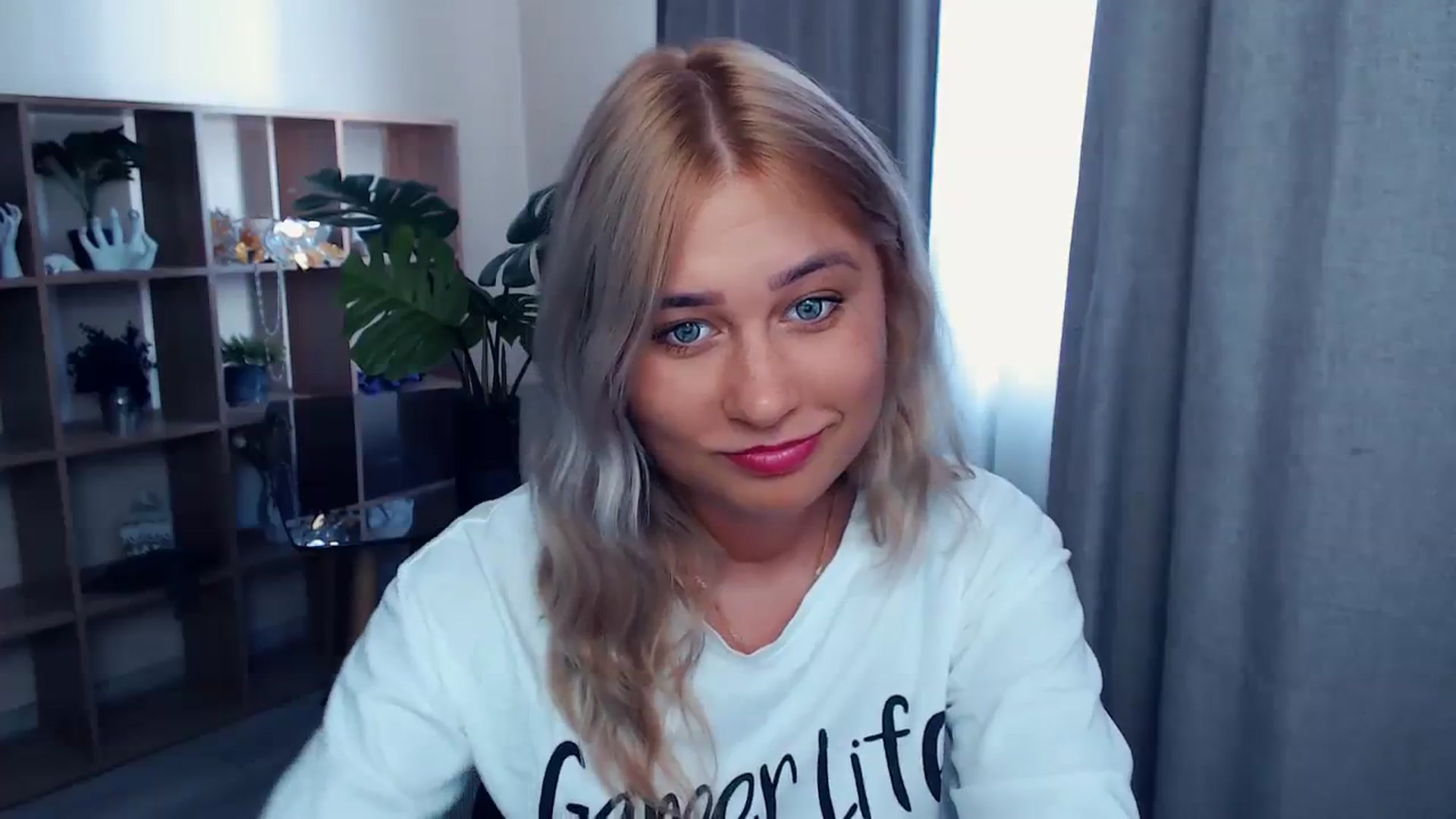Gallery image thumbnail from Kukla_kolduna's myfreecams stream on, 08/13/2023, 13:07 image 4 of 20