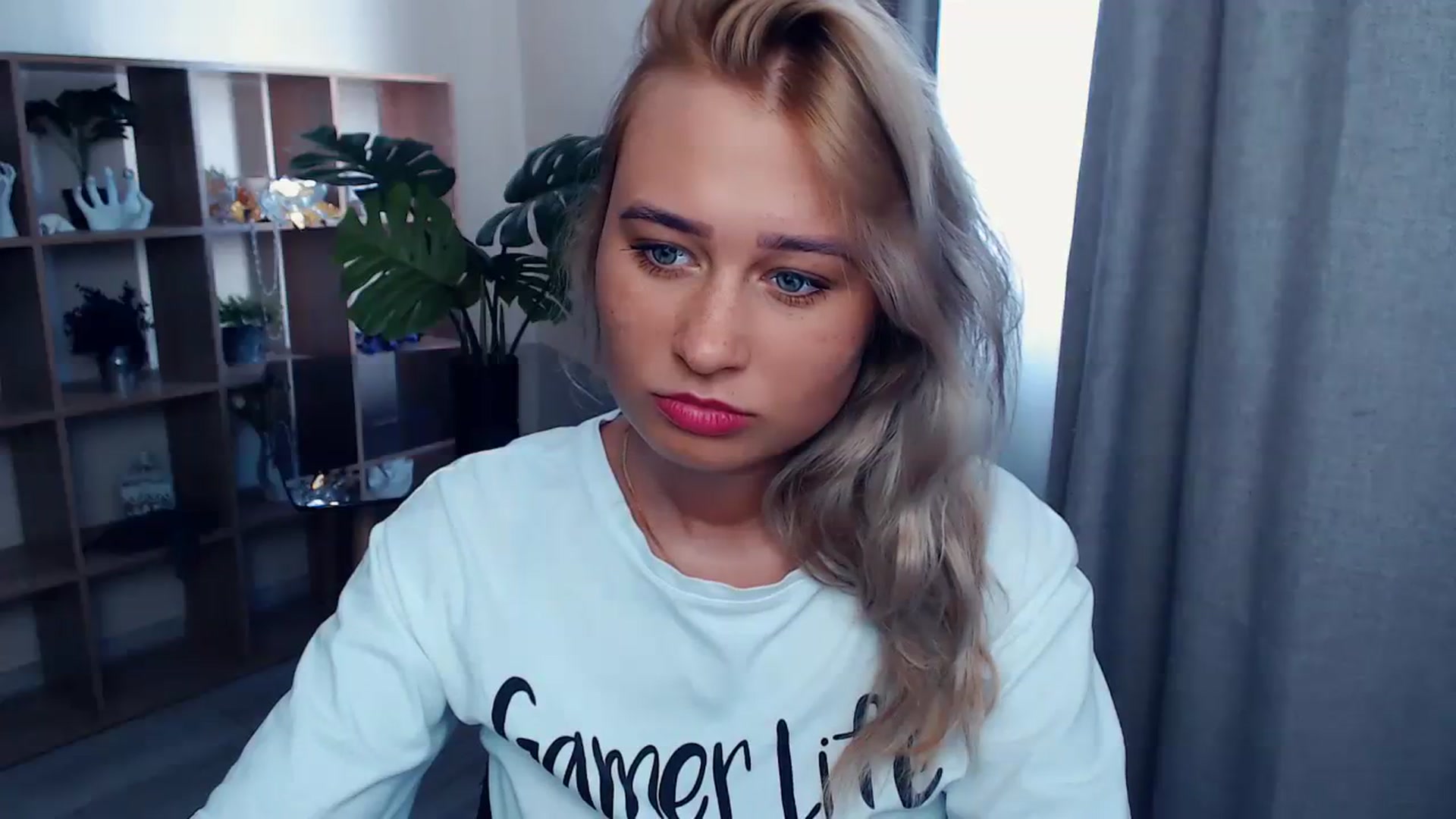 Gallery image thumbnail from Kukla_kolduna's myfreecams stream on, 08/13/2023, 14:26 image 13 of 20