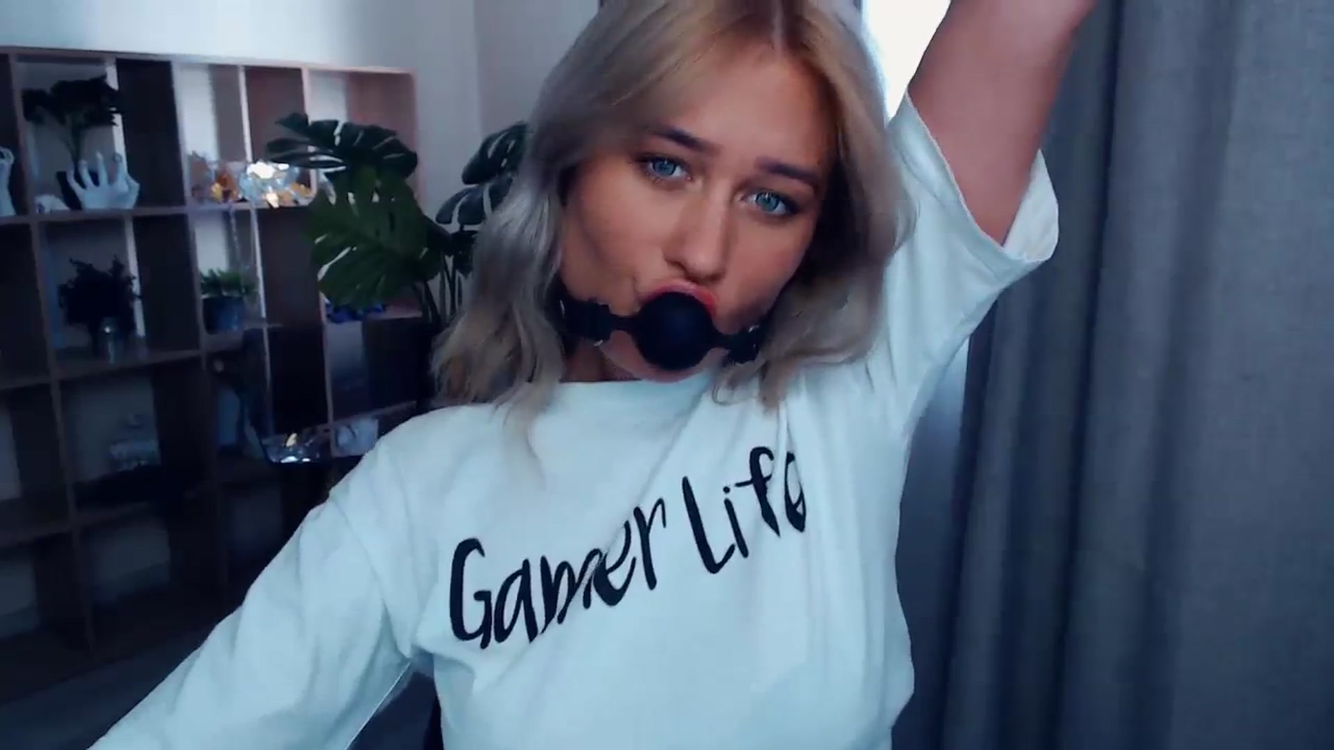 Gallery image thumbnail from Kukla_kolduna's myfreecams stream on, 08/13/2023, 14:26 image 11 of 20