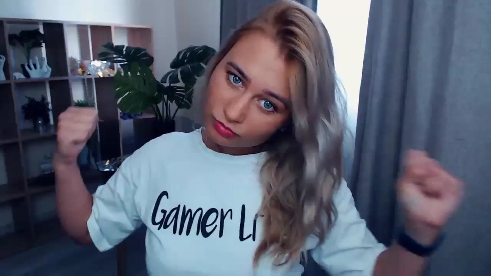 Gallery image thumbnail from Kukla_kolduna's myfreecams stream on, 08/13/2023, 14:26 image 15 of 20