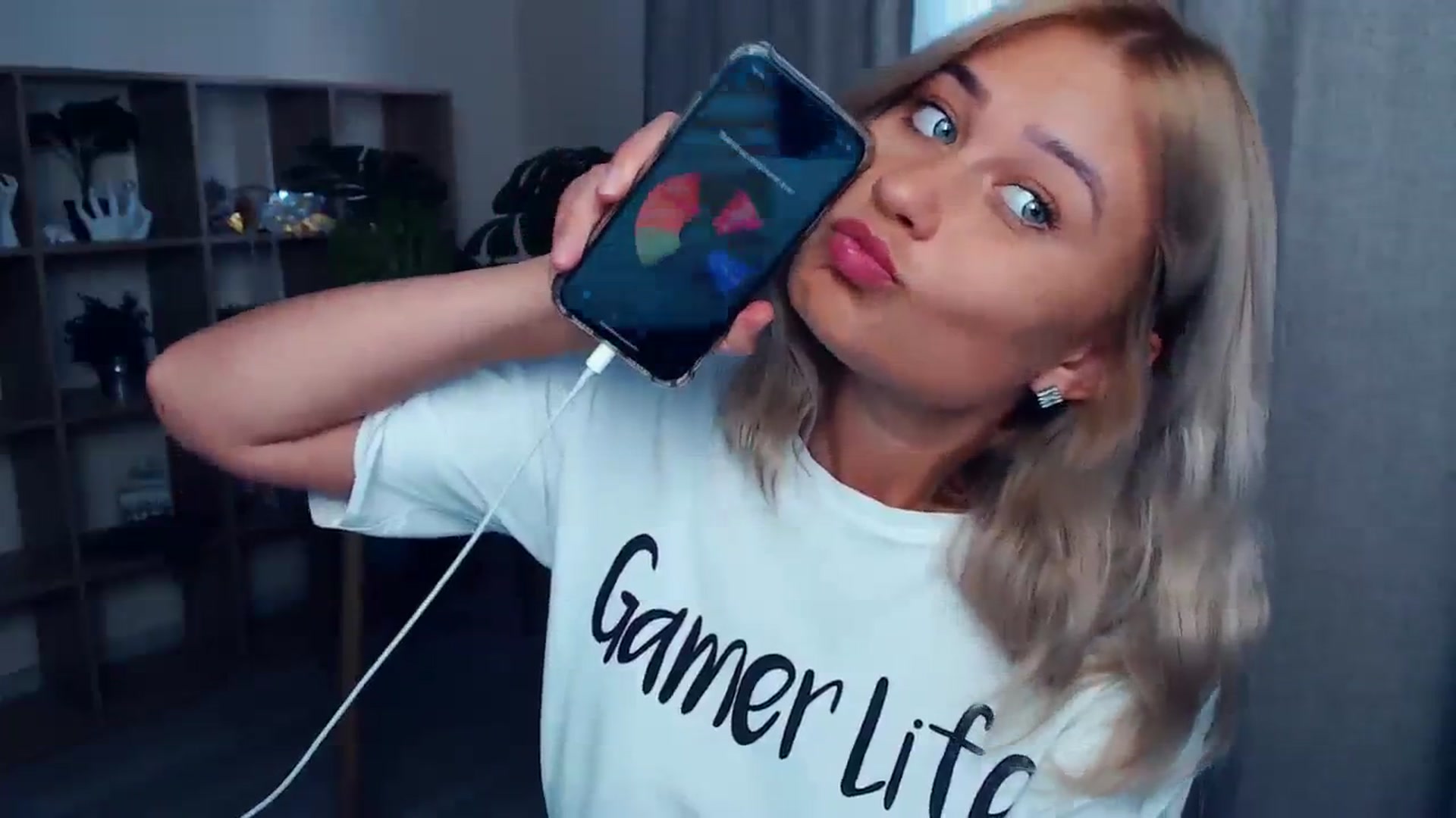 Gallery image thumbnail from Kukla_kolduna's myfreecams stream on, 08/13/2023, 17:18 image 12 of 20