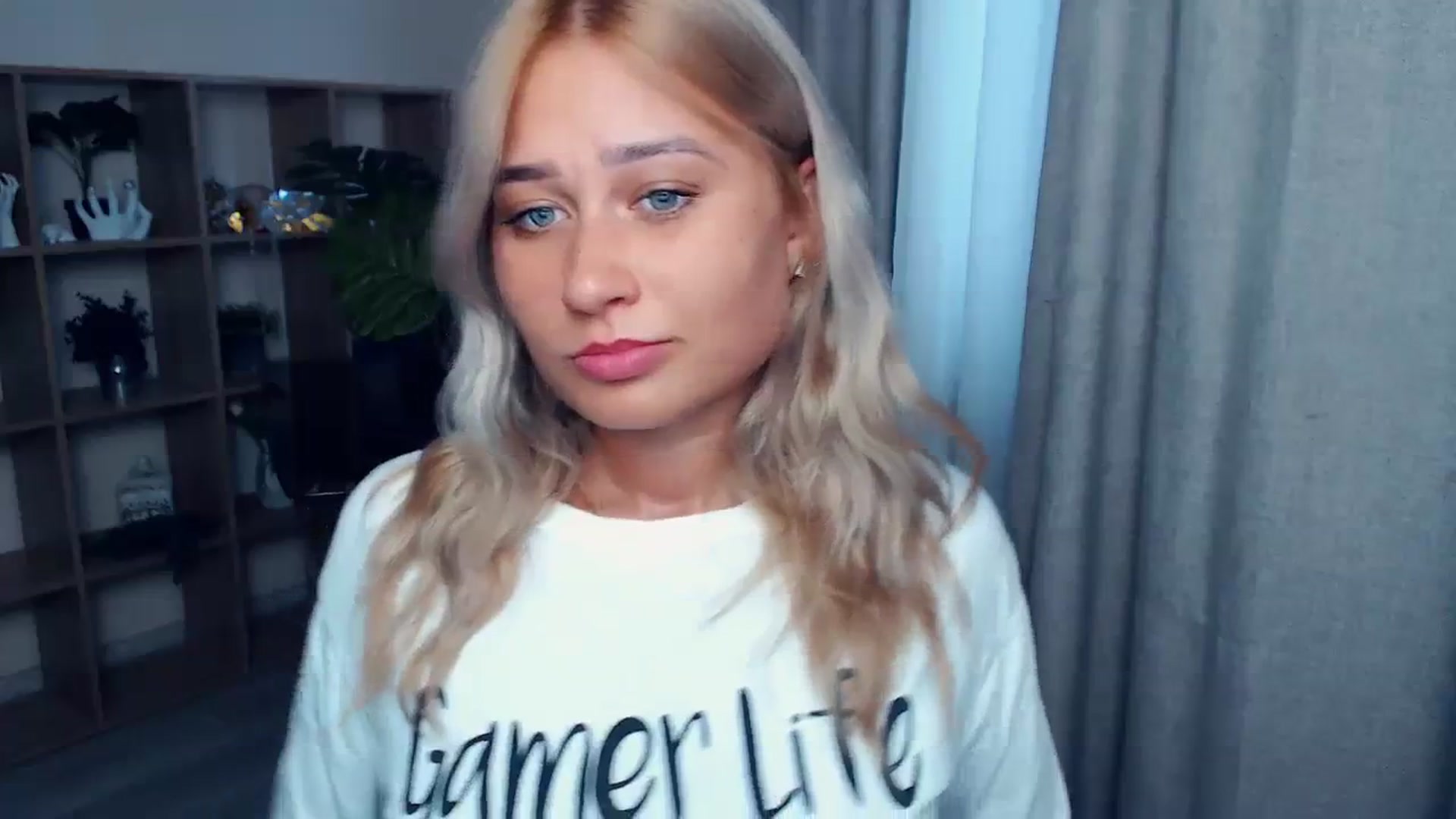 Gallery image thumbnail from Kukla_kolduna's myfreecams stream on, 08/13/2023, 17:18 image 18 of 20