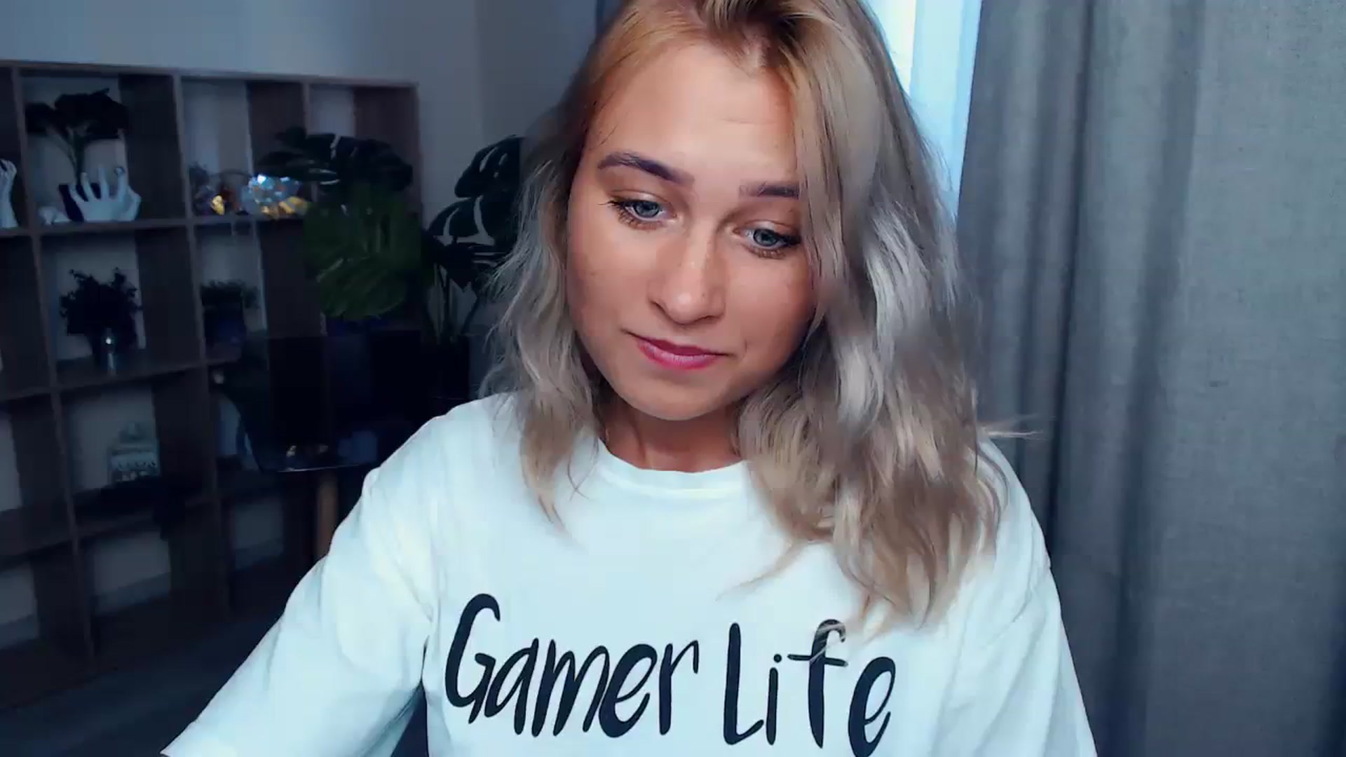 Gallery image thumbnail from Kukla_kolduna's myfreecams stream on, 08/13/2023, 17:18 image 13 of 20