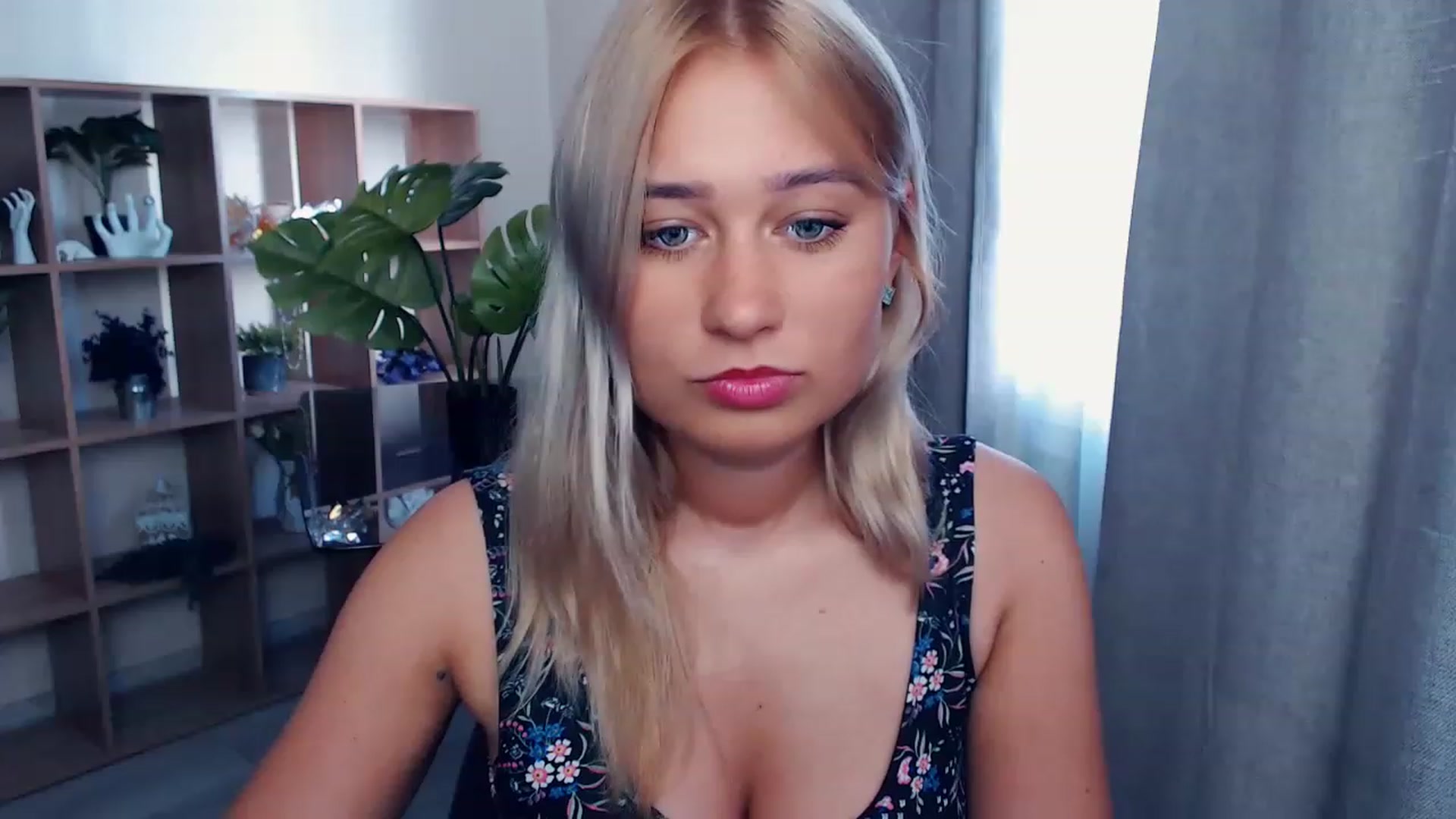 Gallery image thumbnail from Kukla_kolduna's myfreecams stream on, 08/14/2023, 15:00 image 13 of 20