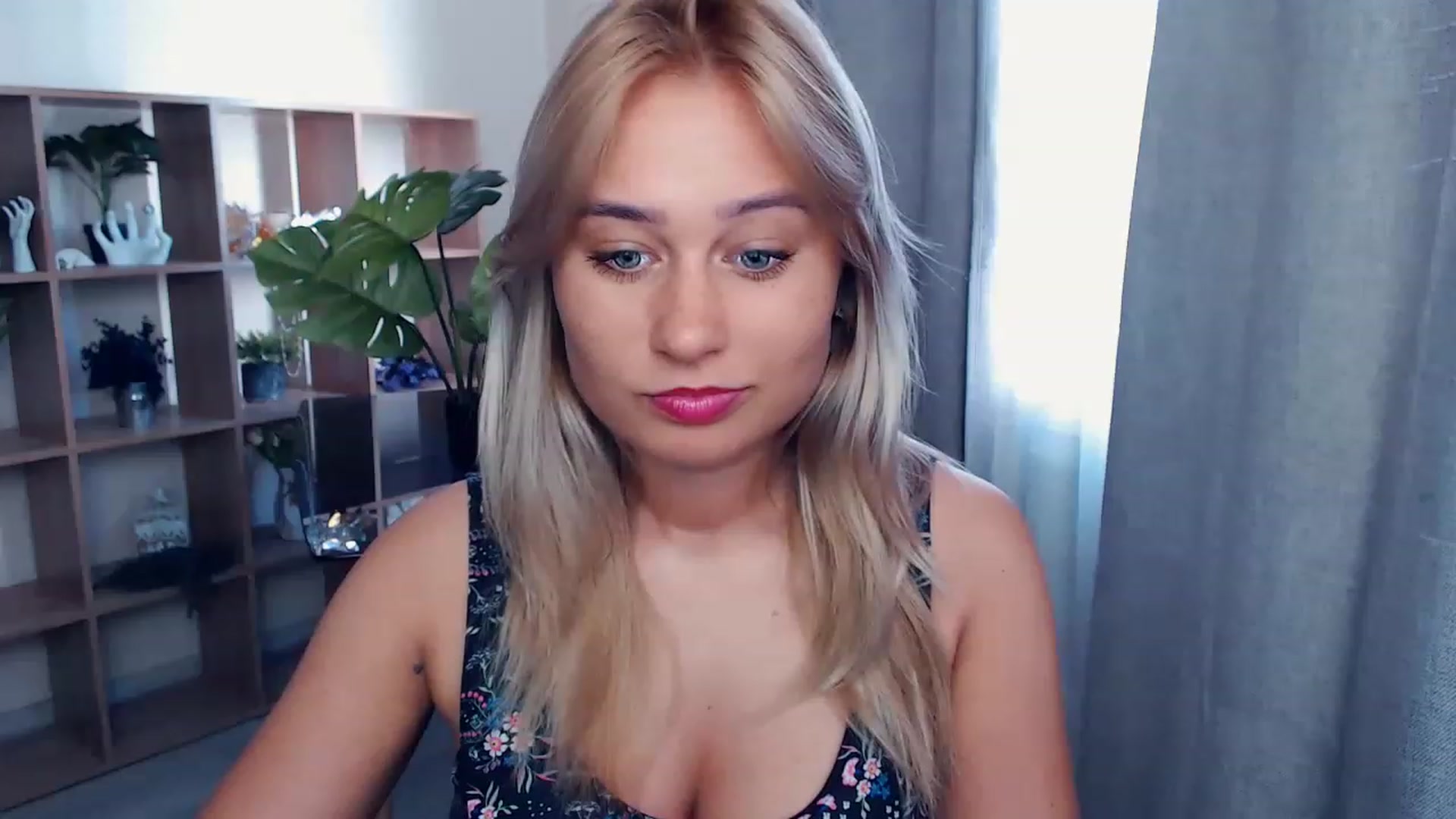 Gallery image thumbnail from Kukla_kolduna's myfreecams stream on, 08/14/2023, 15:00 image 3 of 20