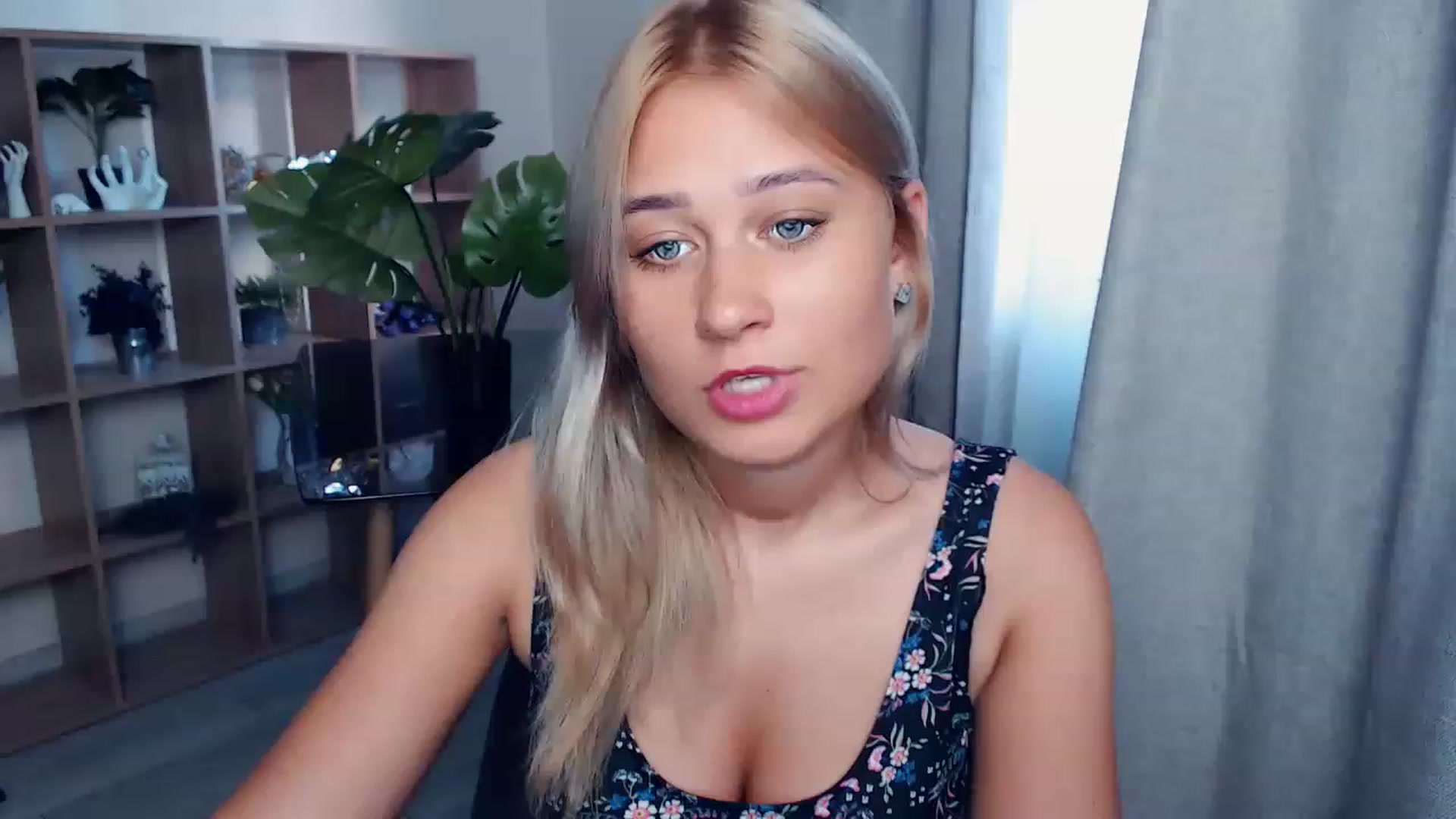 Gallery image thumbnail from Kukla_kolduna's myfreecams stream on, 08/14/2023, 16:28 image 9 of 20