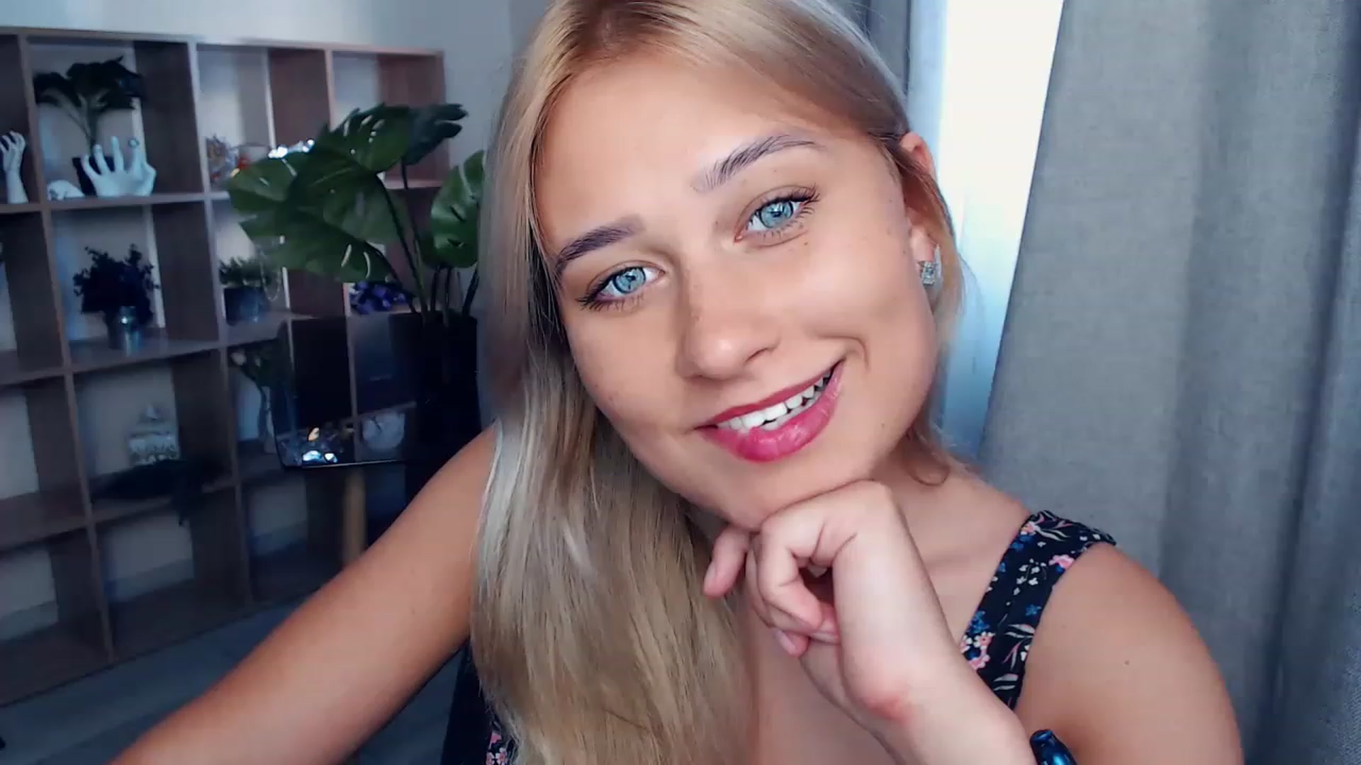 Gallery image thumbnail from Kukla_kolduna's myfreecams stream on, 08/14/2023, 16:28 image 1 of 20